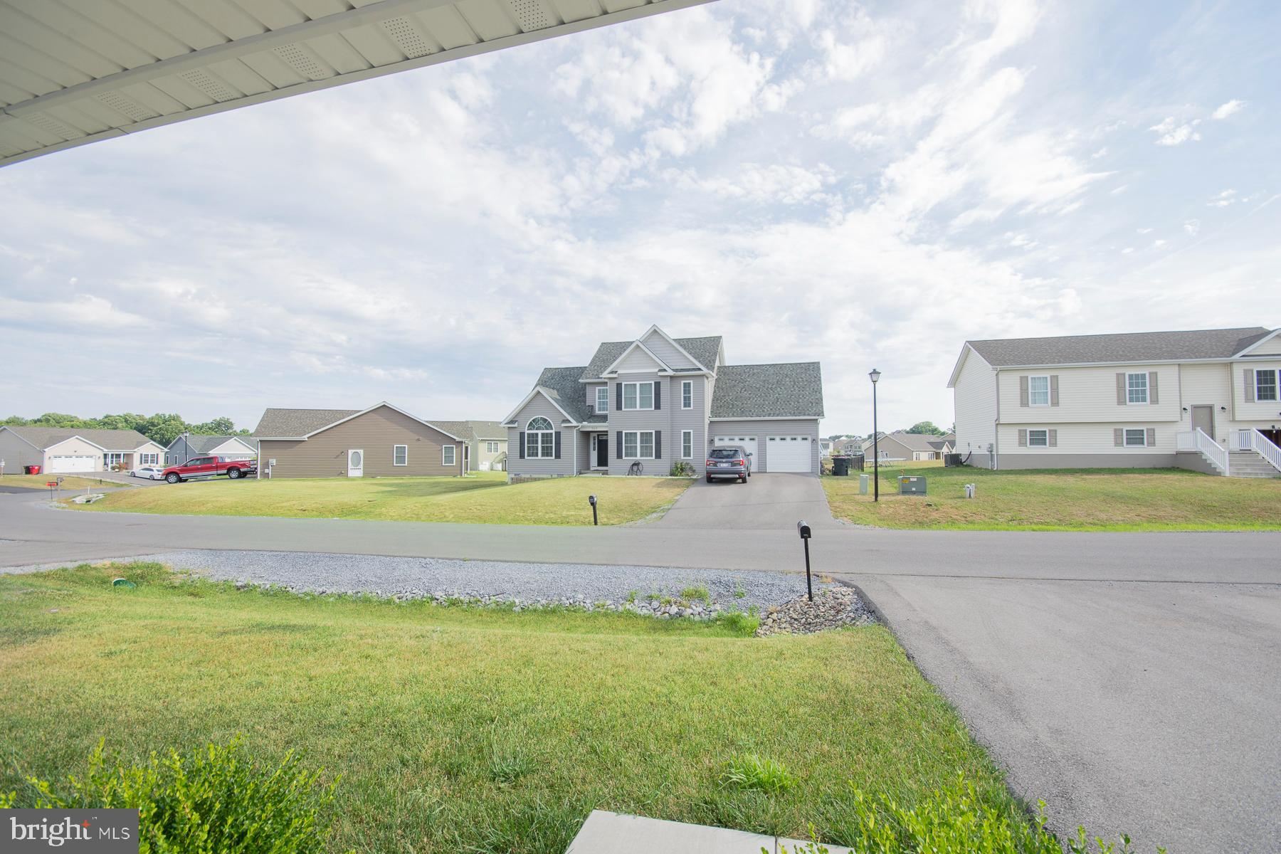 PEBBLE RIDGE - Residential