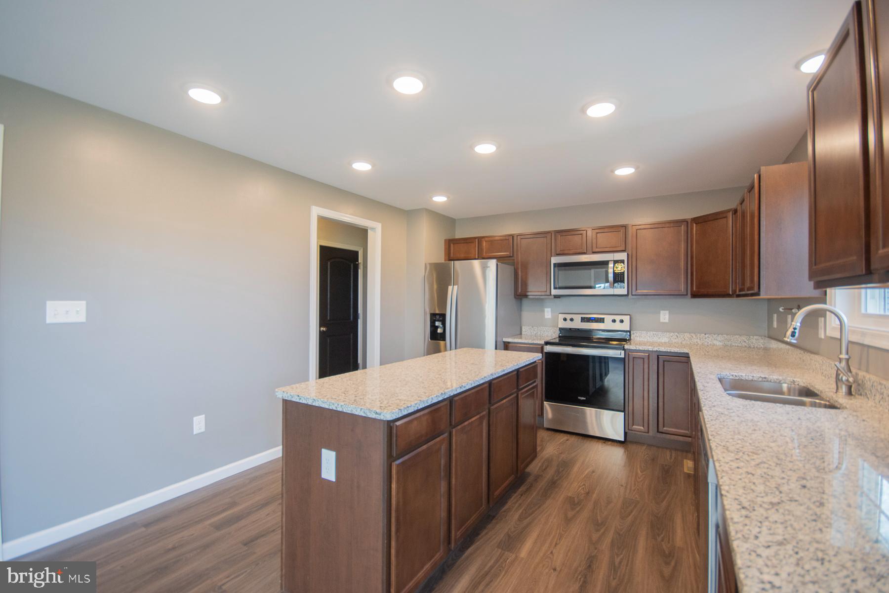 PEBBLE RIDGE - Residential