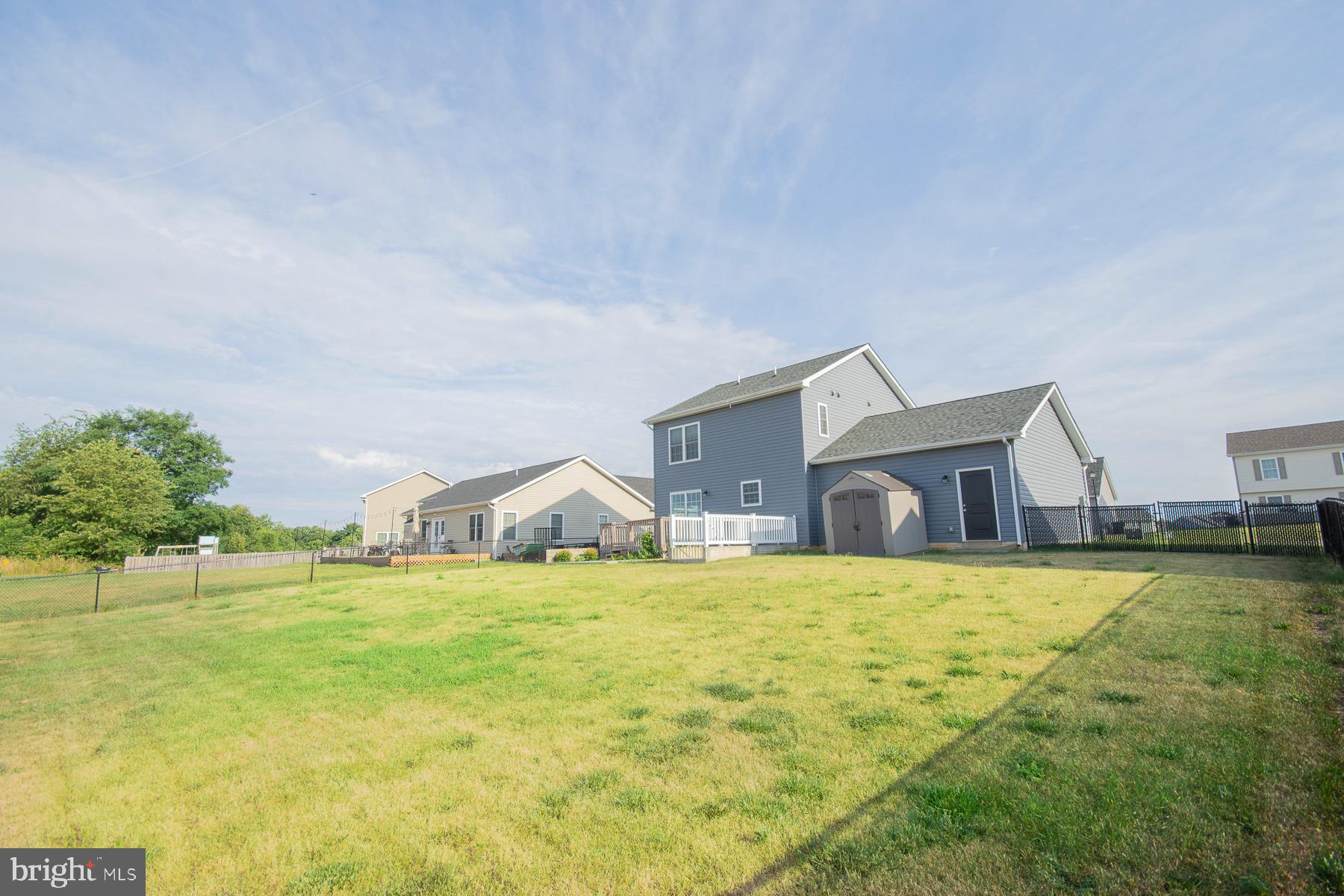 PEBBLE RIDGE - Residential