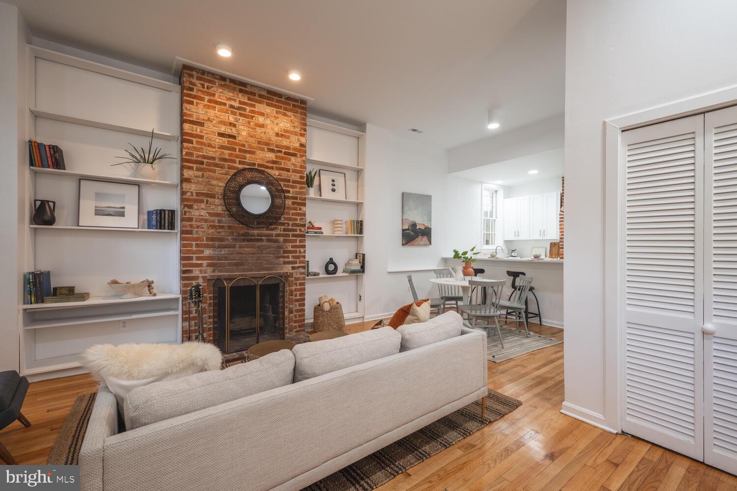 1101 SOUTH CAROLINA AVENUE SE B