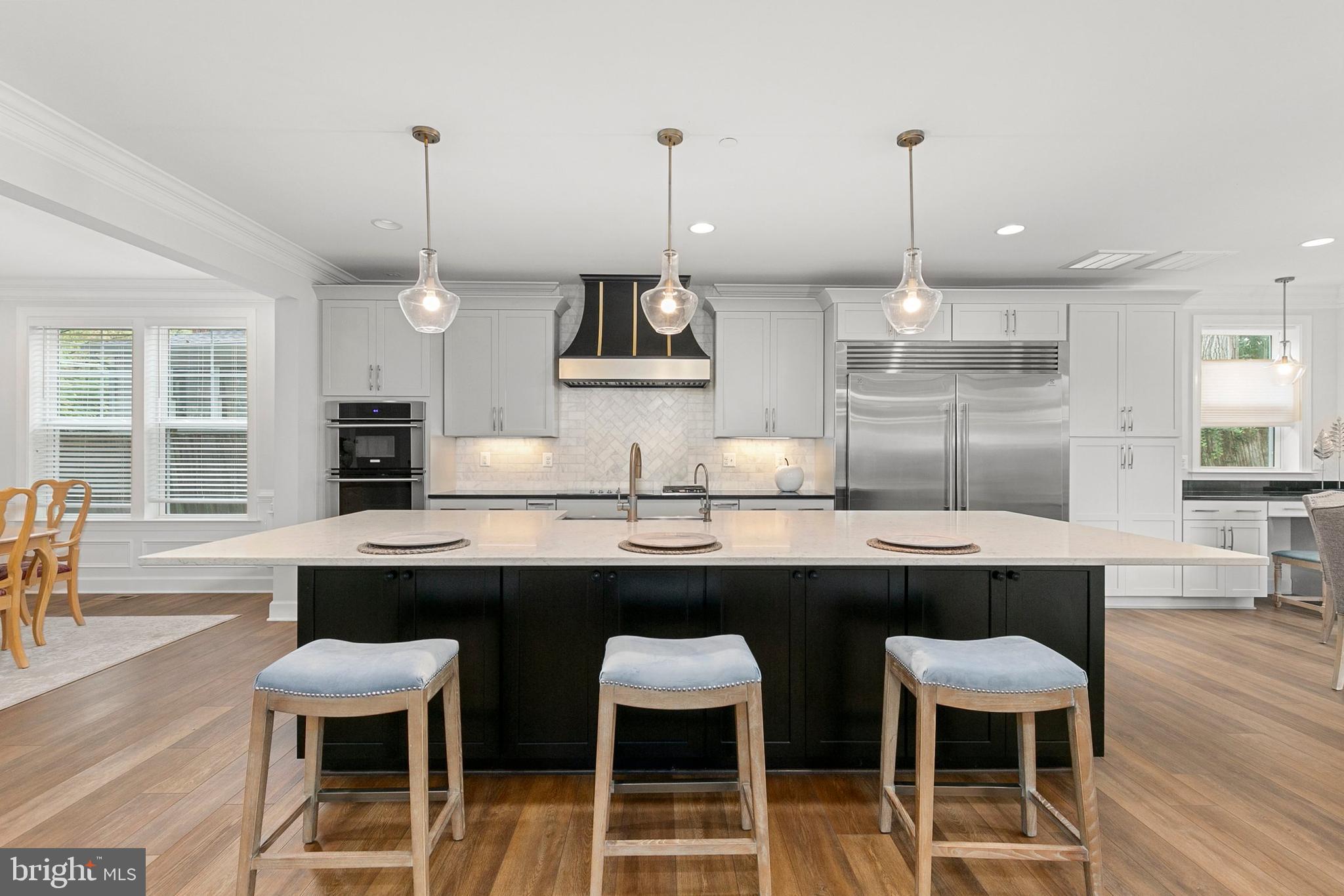 GREENWICH FOREST - Residential