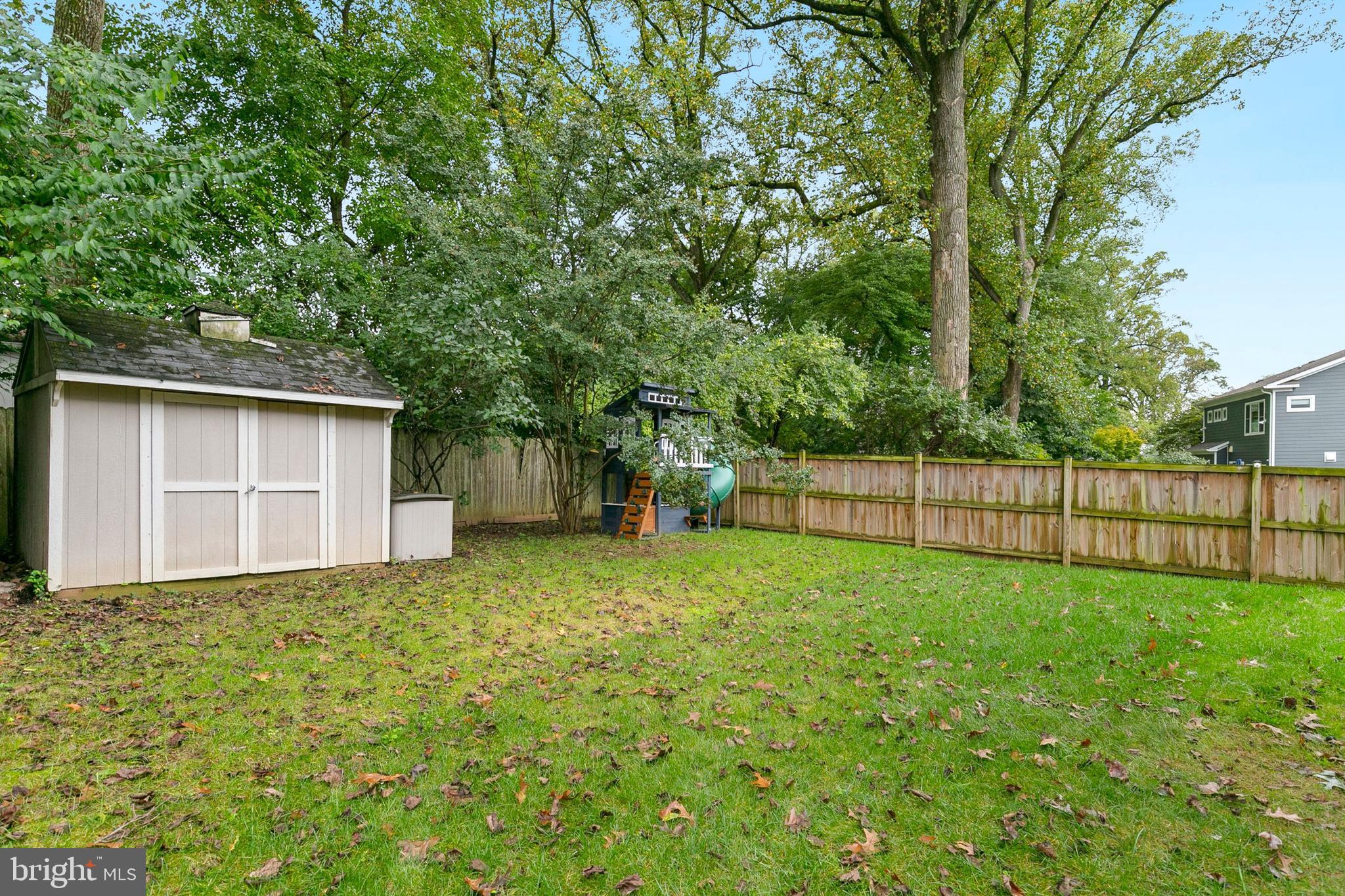 GREENWICH FOREST - Residential