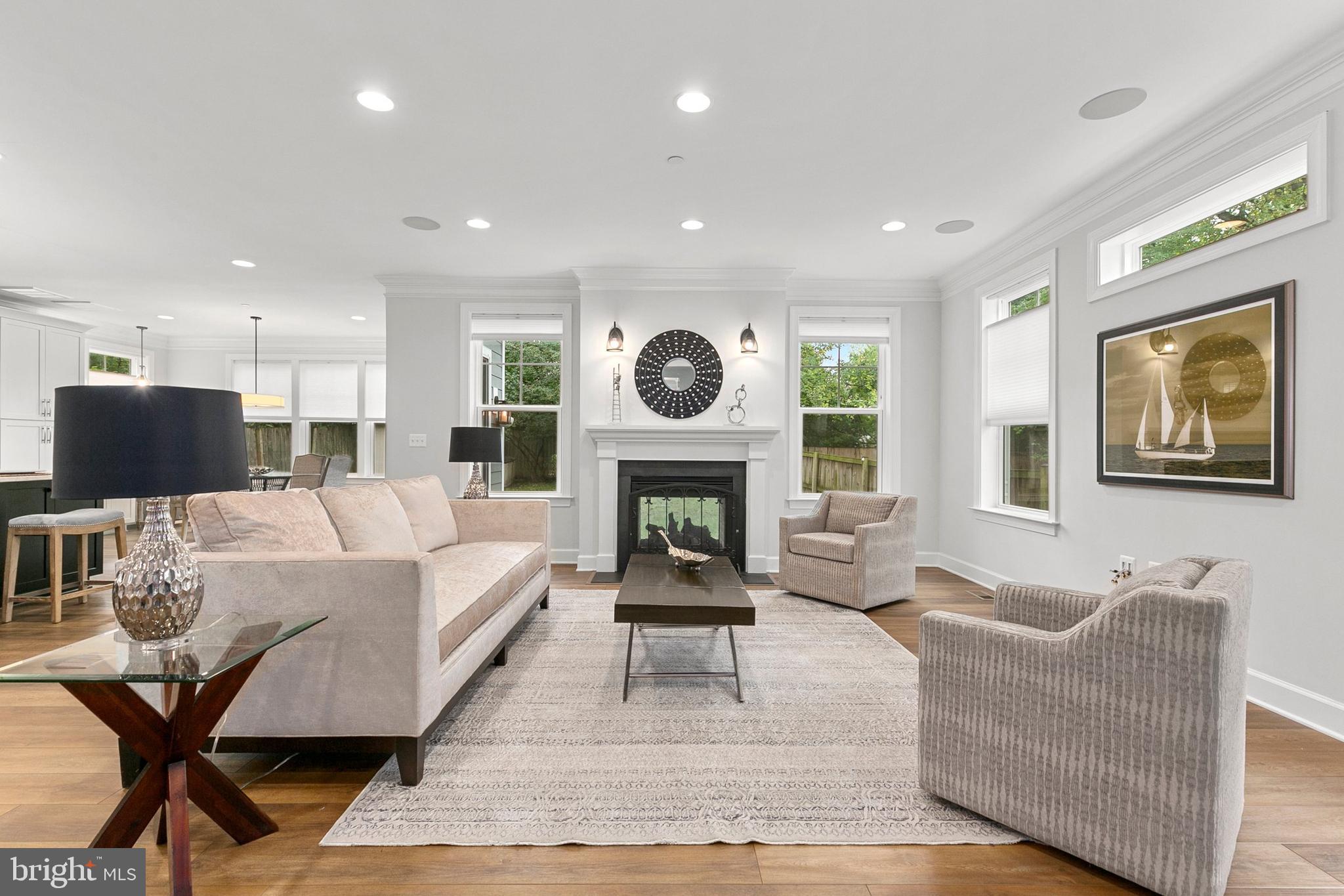 GREENWICH FOREST - Residential