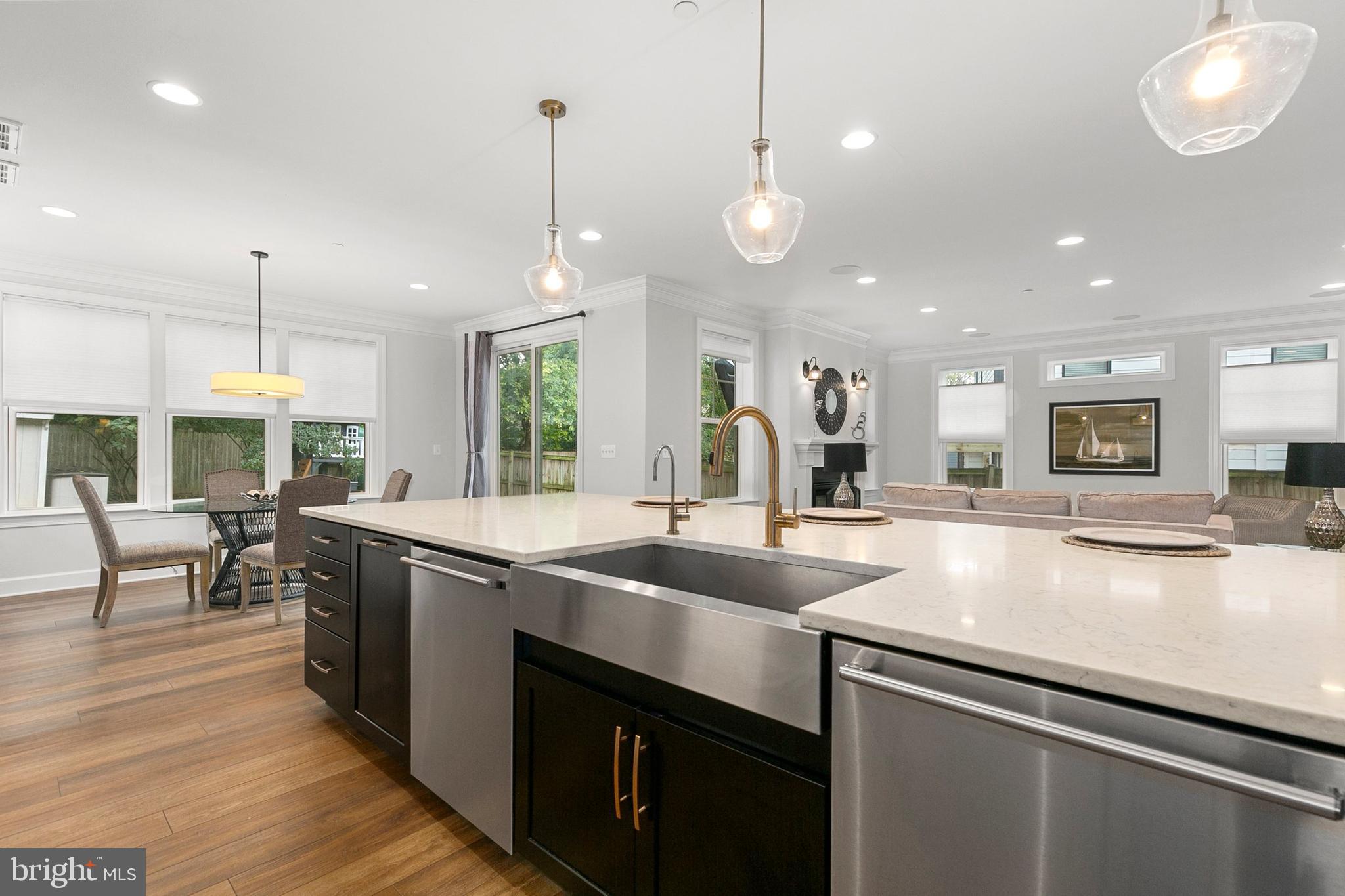 GREENWICH FOREST - Residential