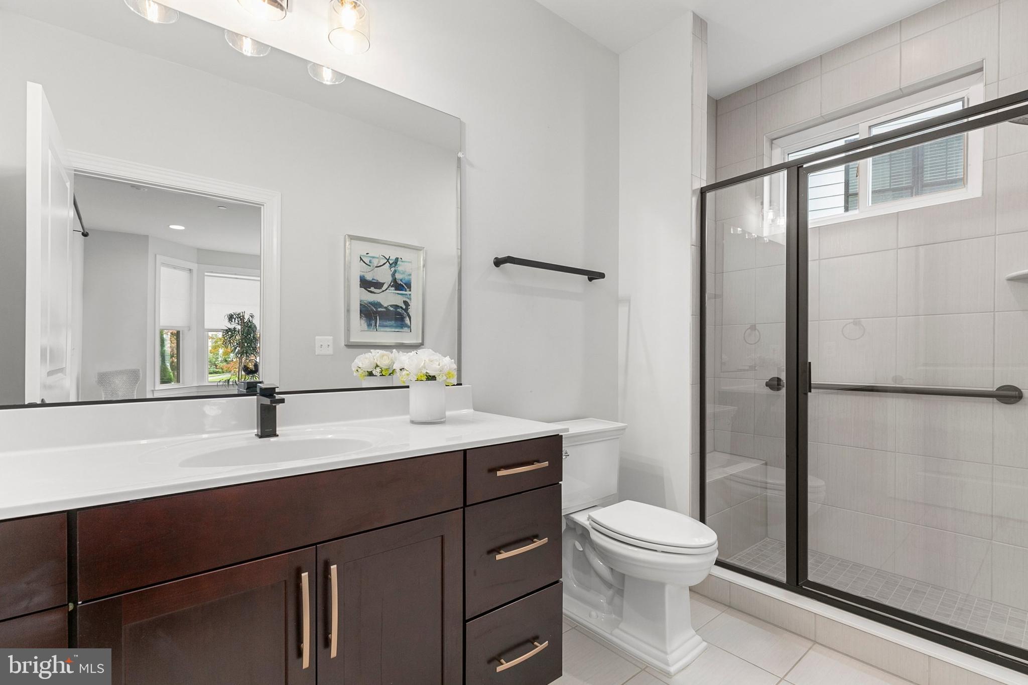 GREENWICH FOREST - Residential