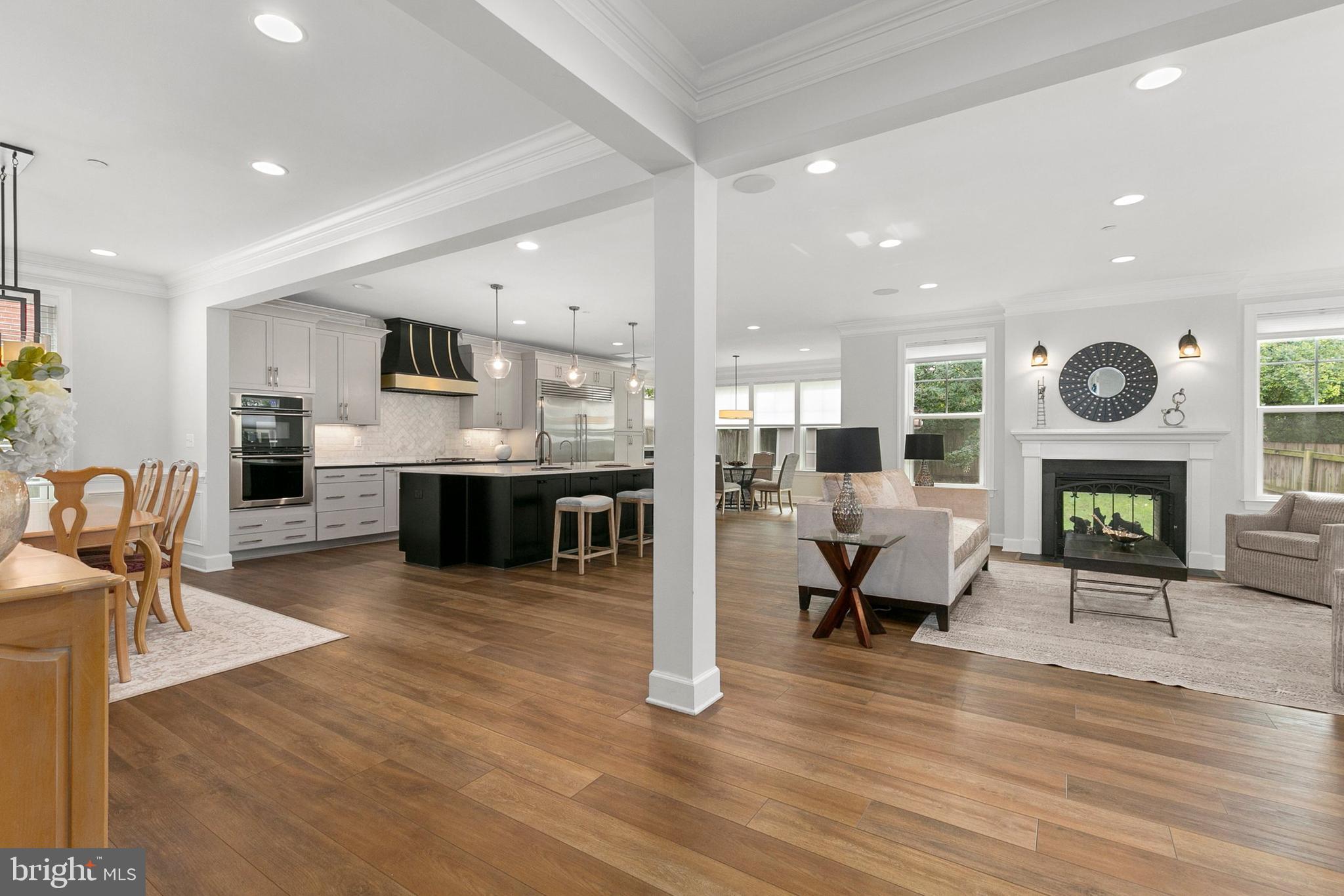 GREENWICH FOREST - Residential