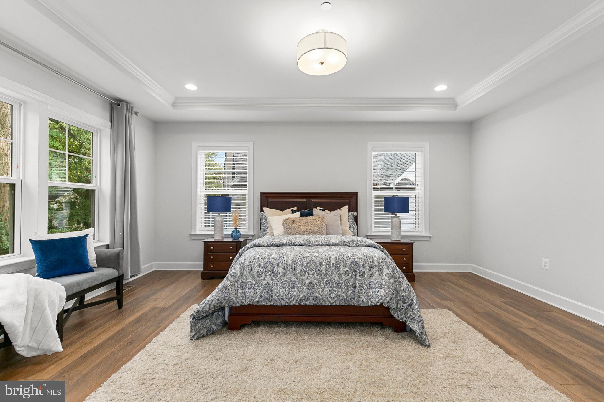 GREENWICH FOREST - Residential