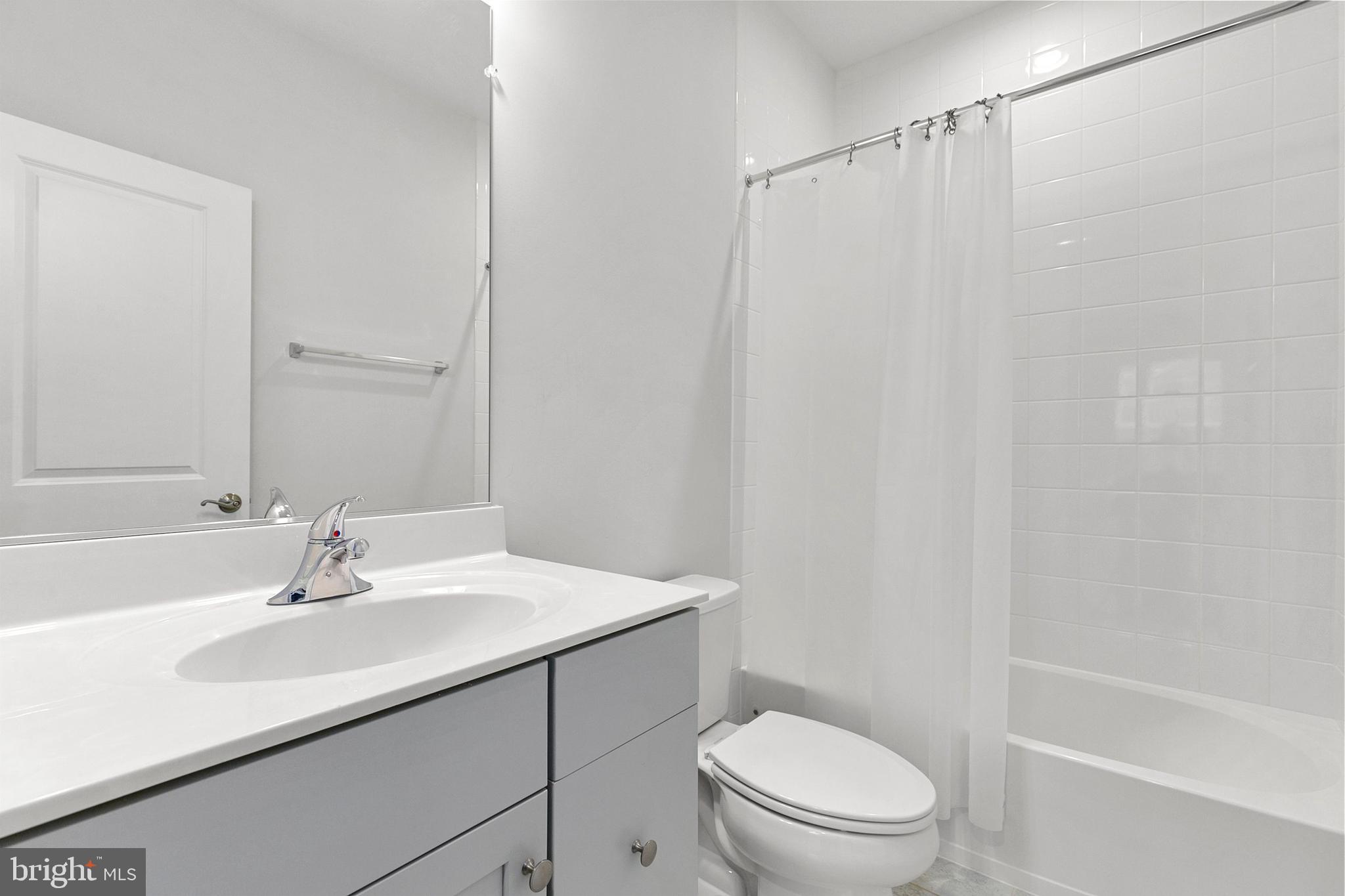 GREENWICH FOREST - Residential