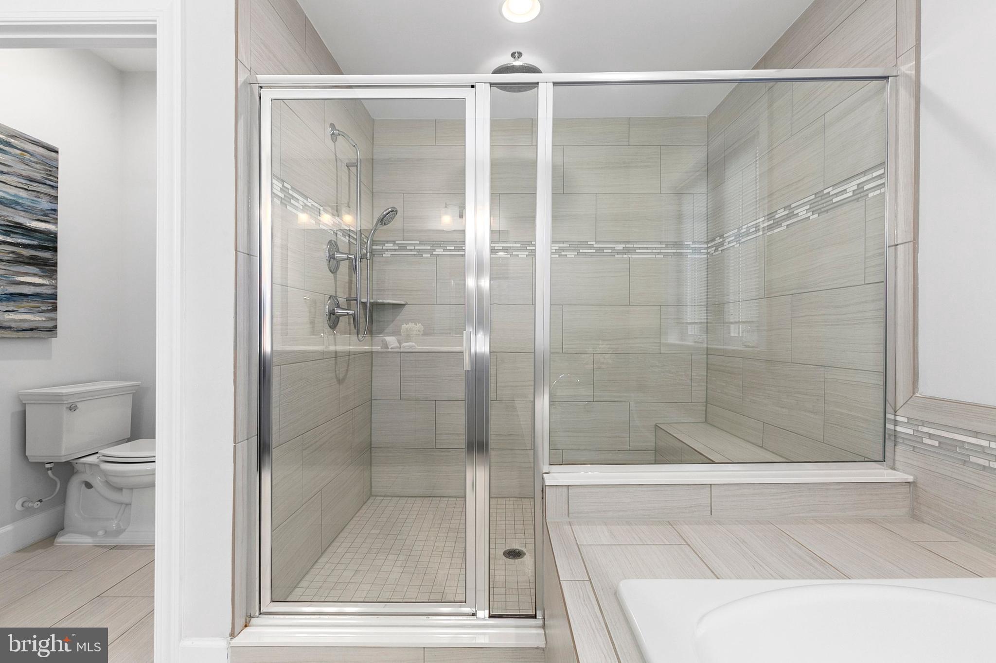 GREENWICH FOREST - Residential