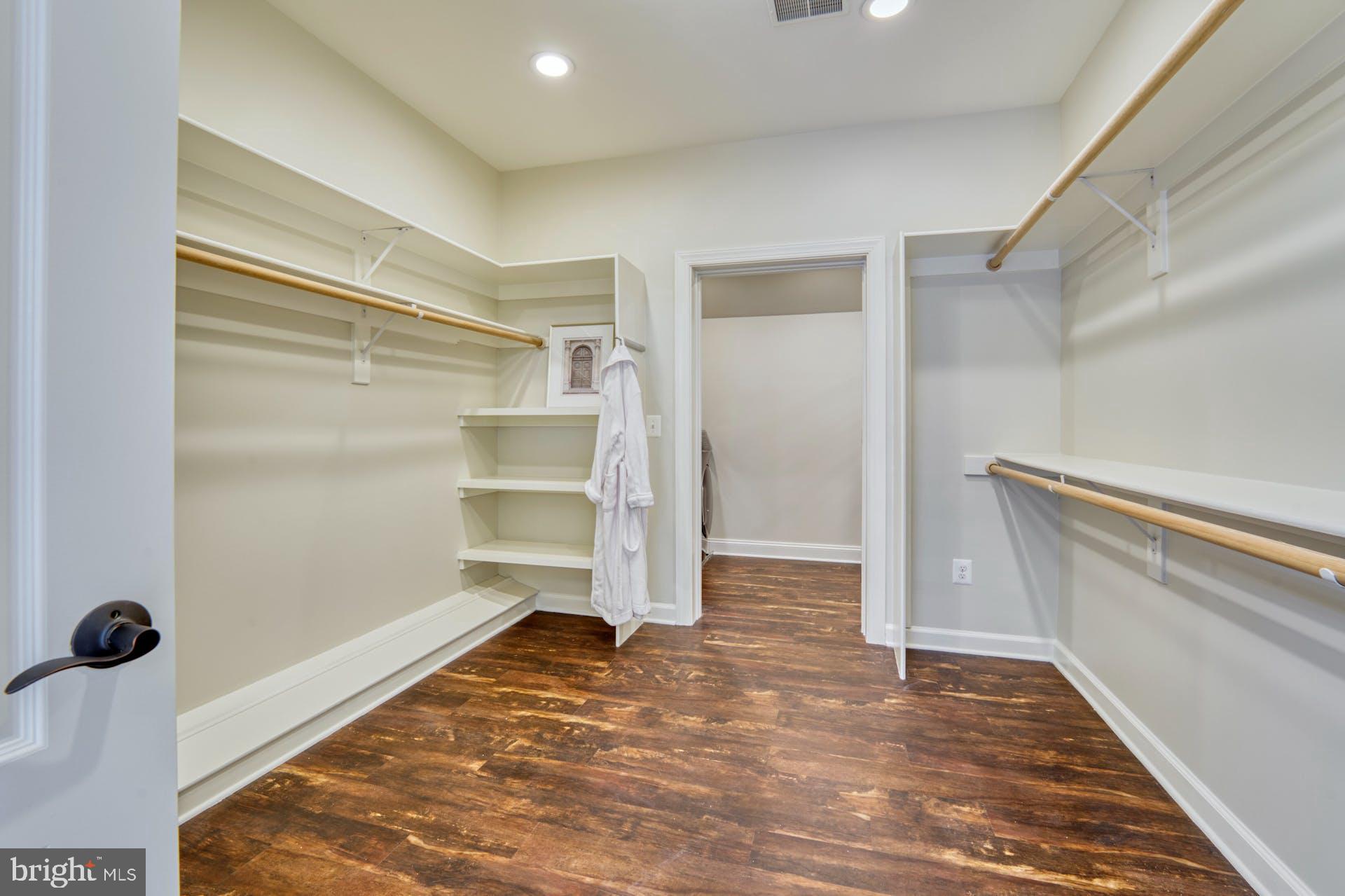 BEACON HILL - Residential