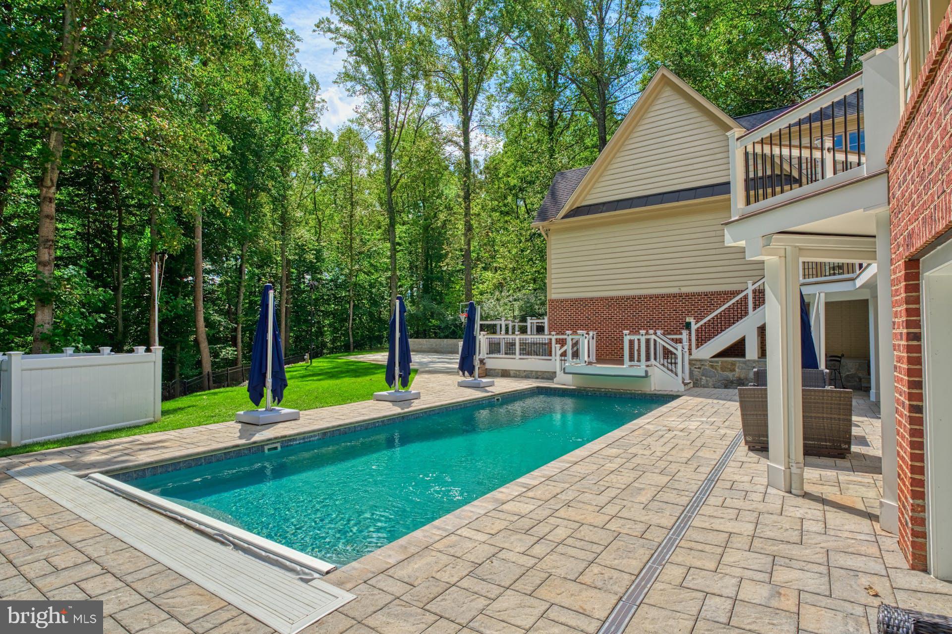 BEACON HILL - Residential