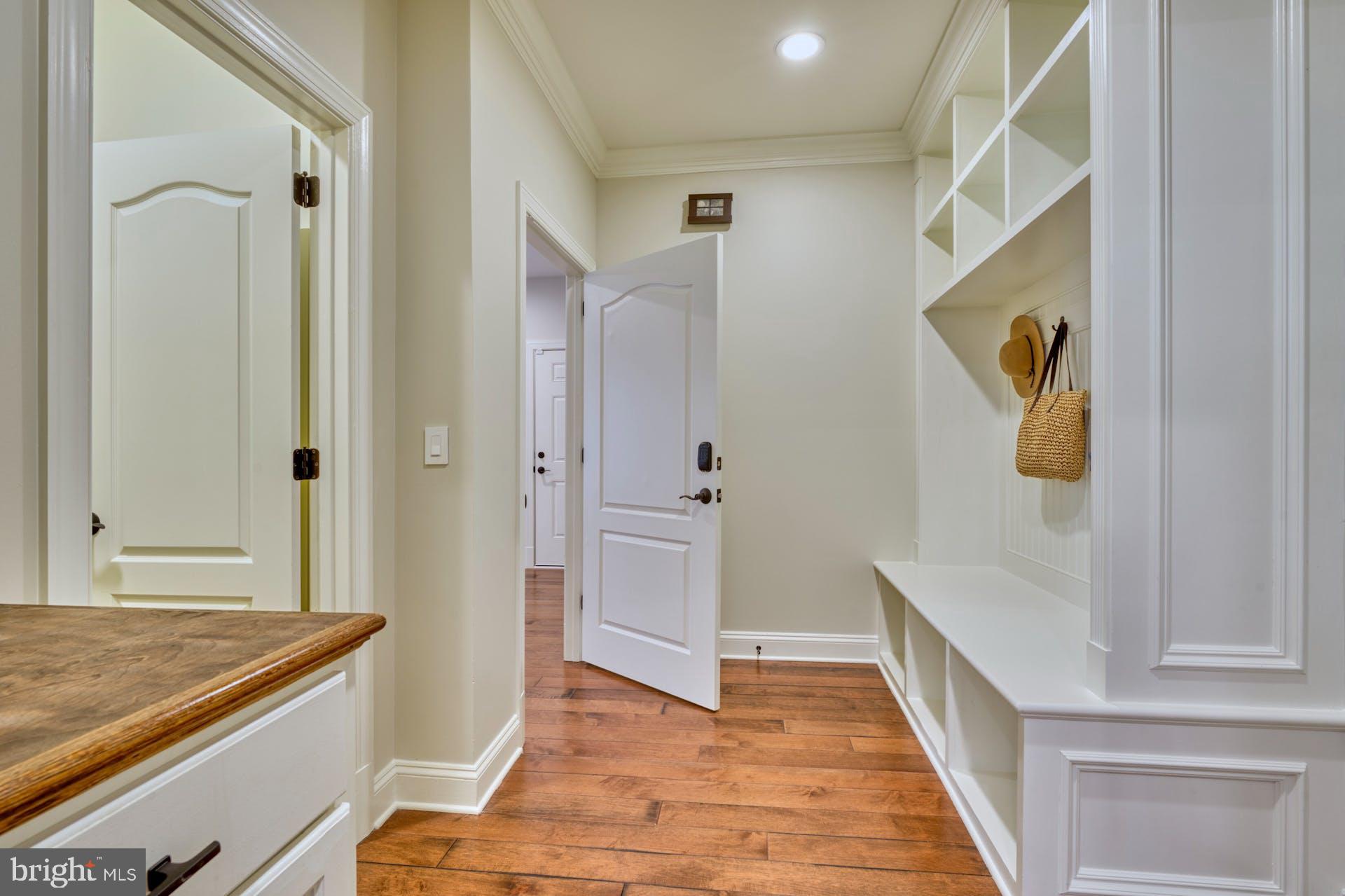 BEACON HILL - Residential