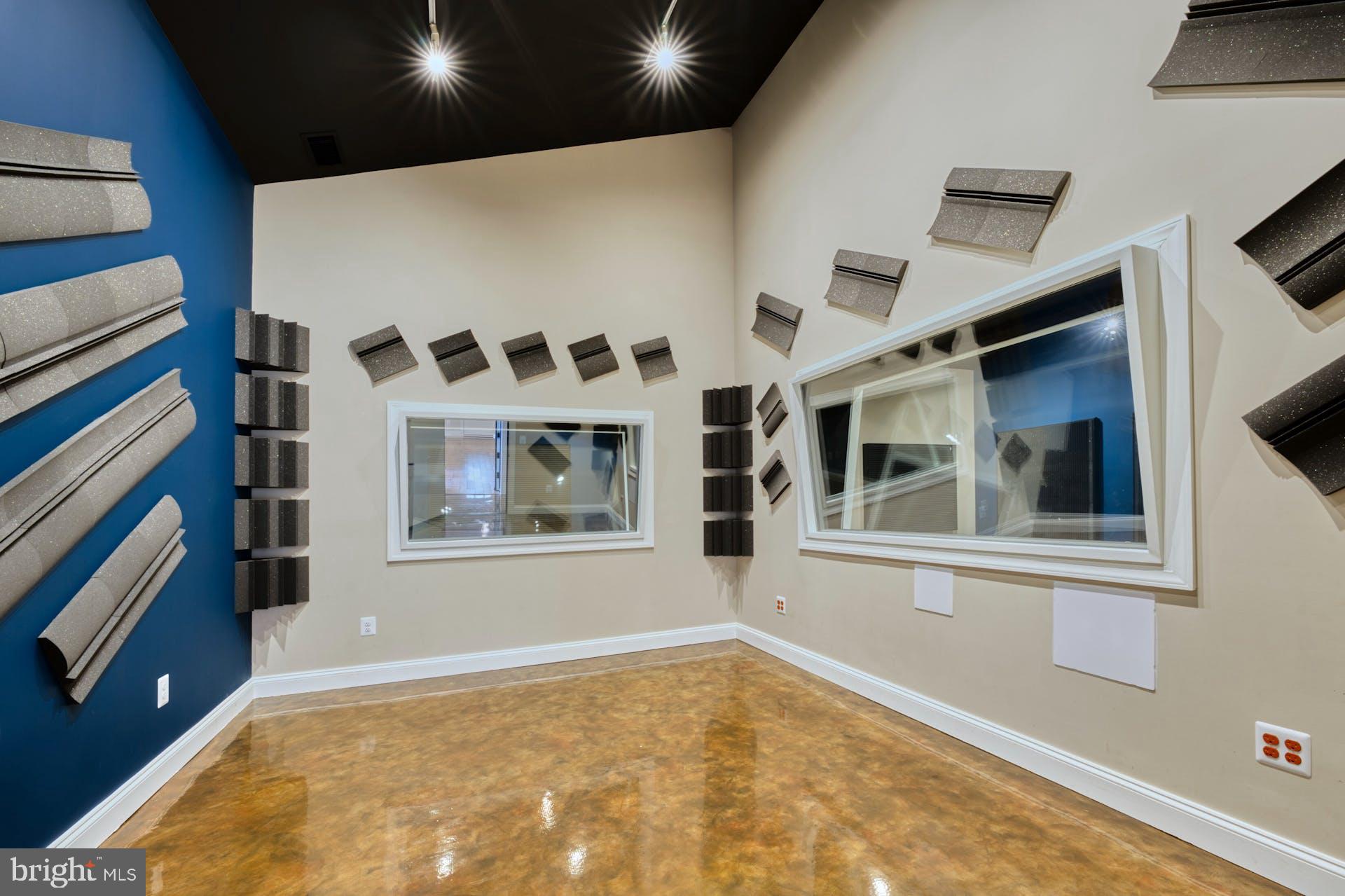 BEACON HILL - Residential