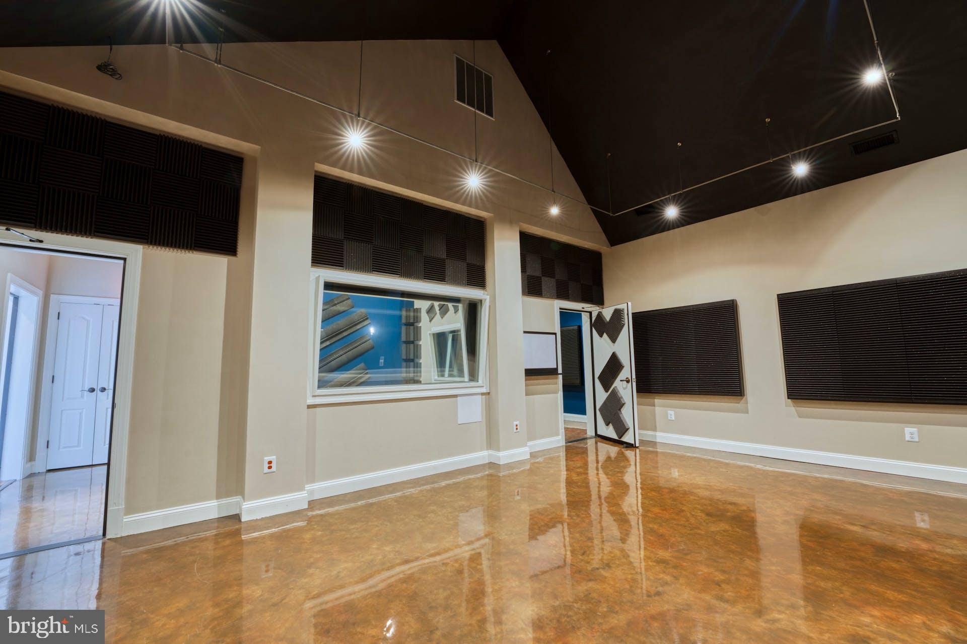 BEACON HILL - Residential