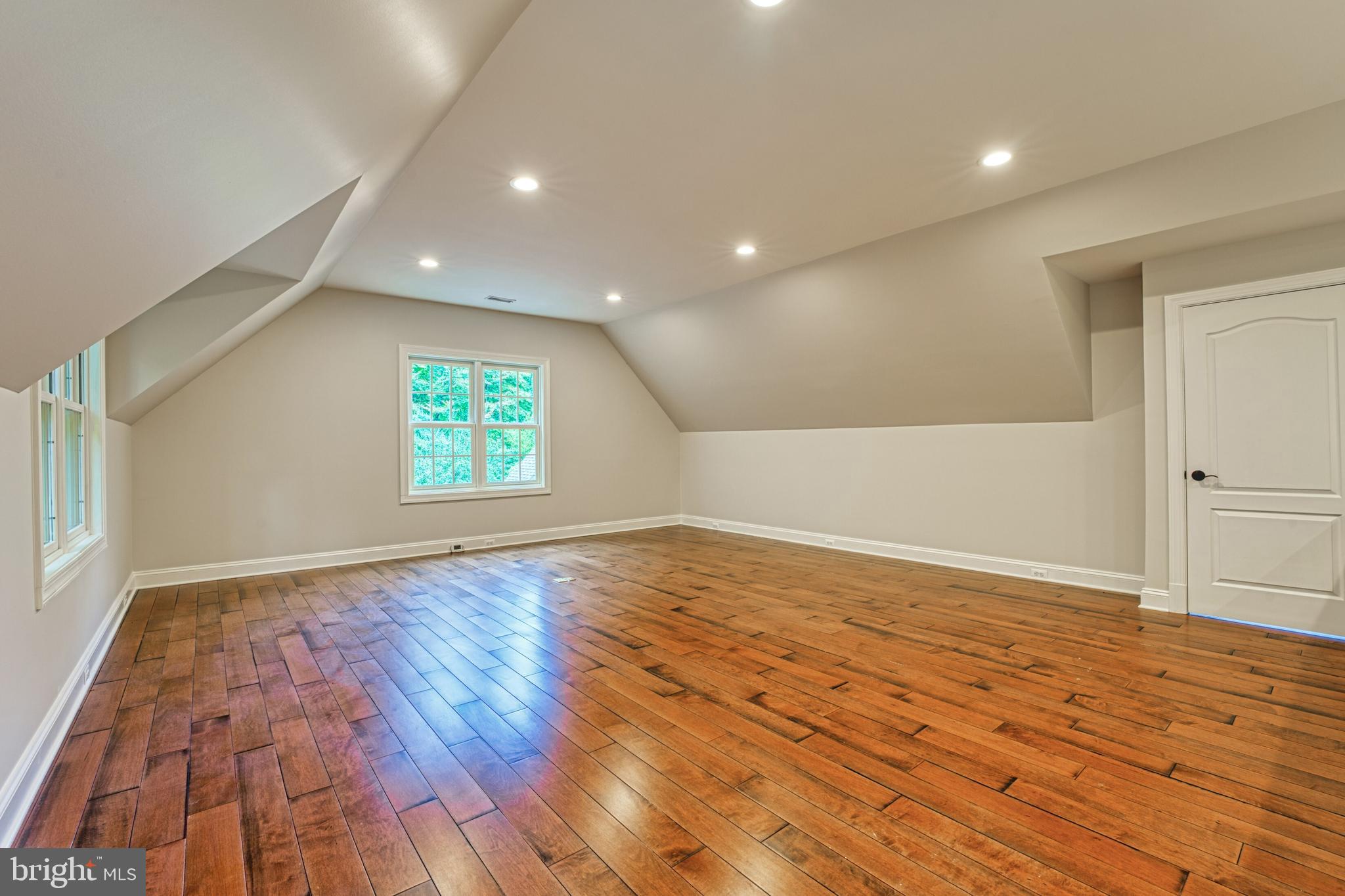 BEACON HILL - Residential