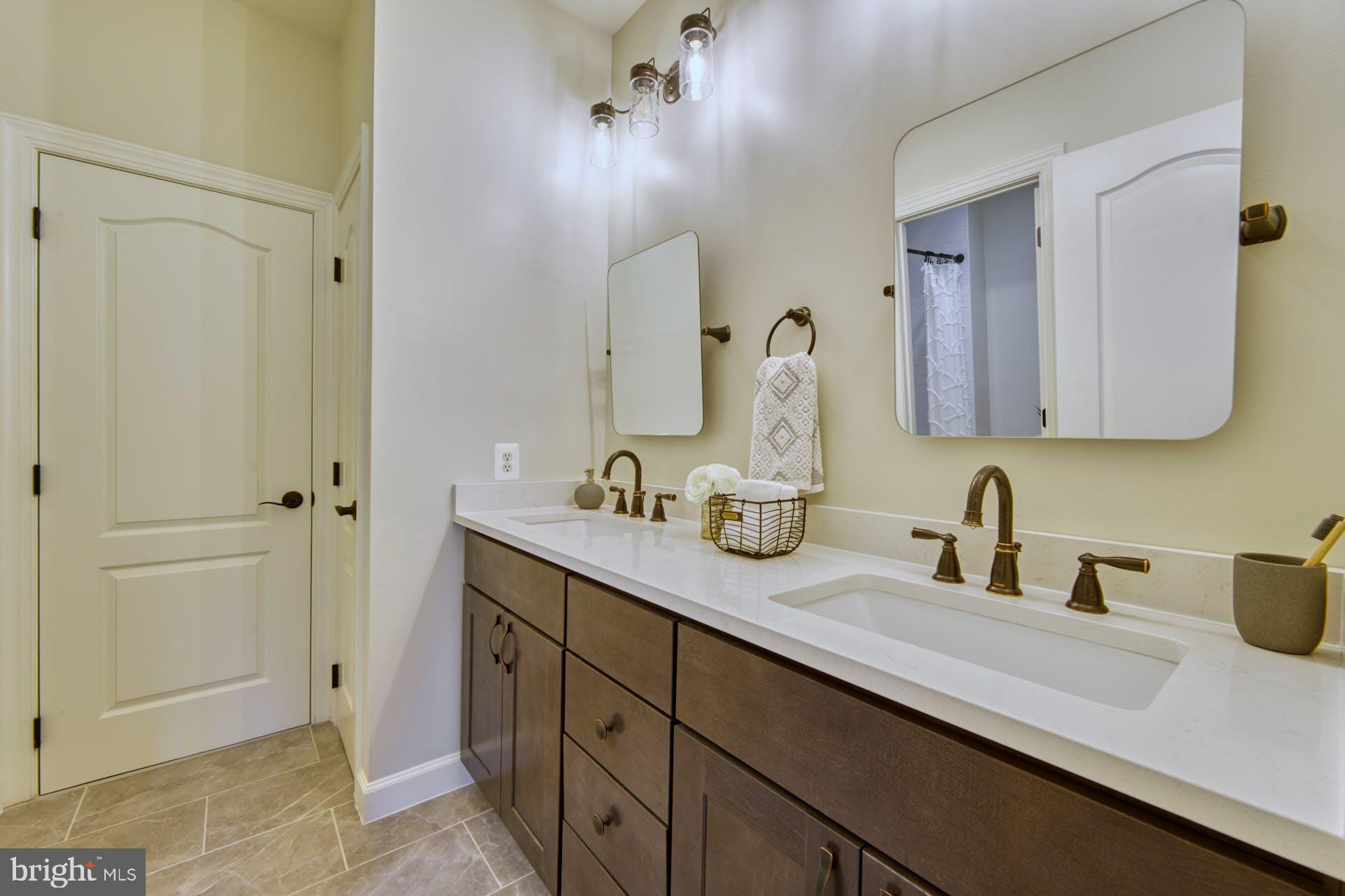 BEACON HILL - Residential