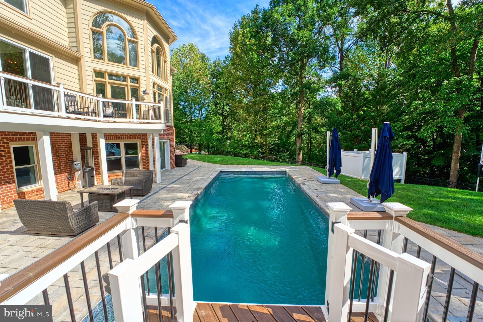 BEACON HILL - Residential