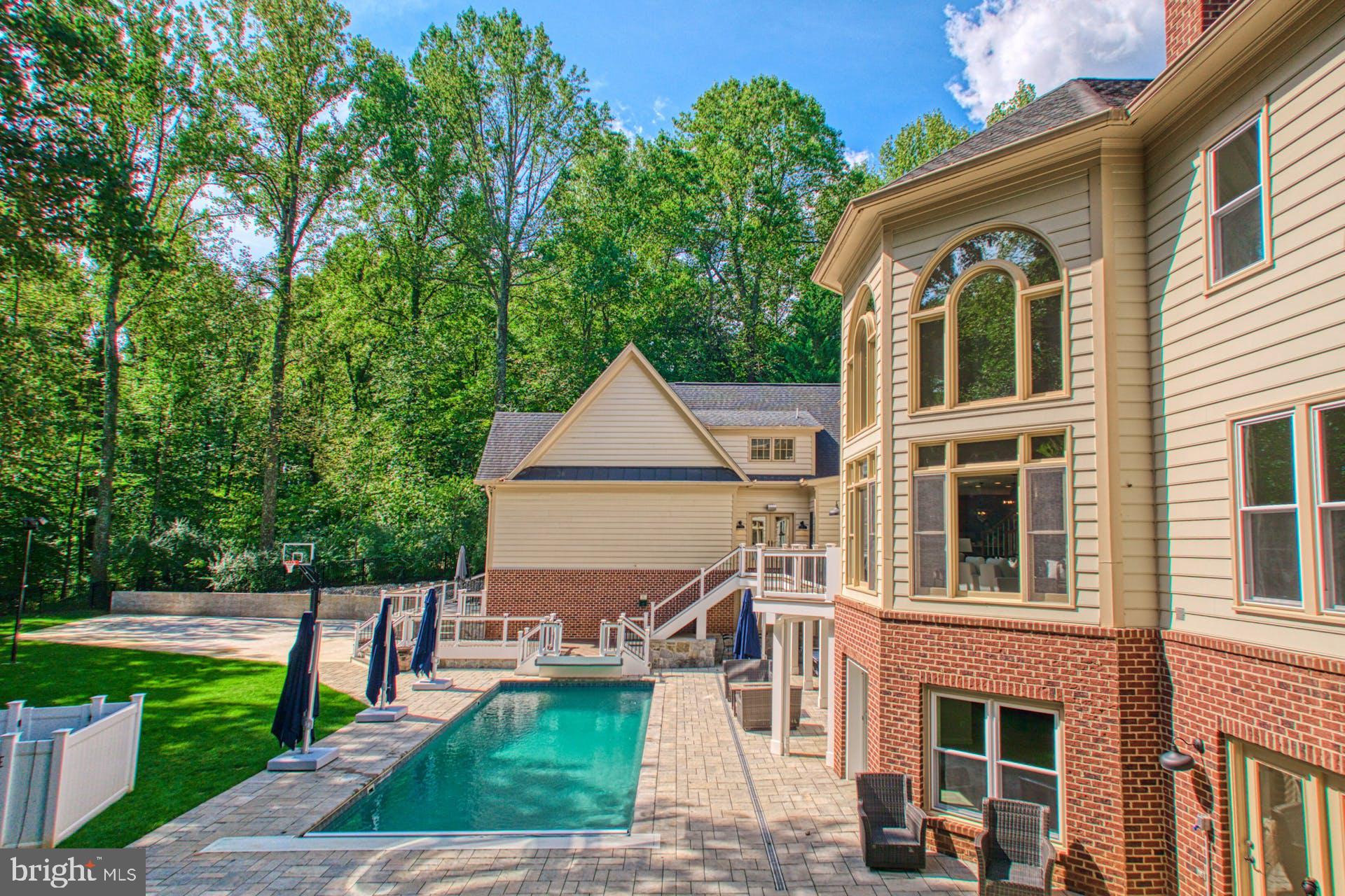 BEACON HILL - Residential