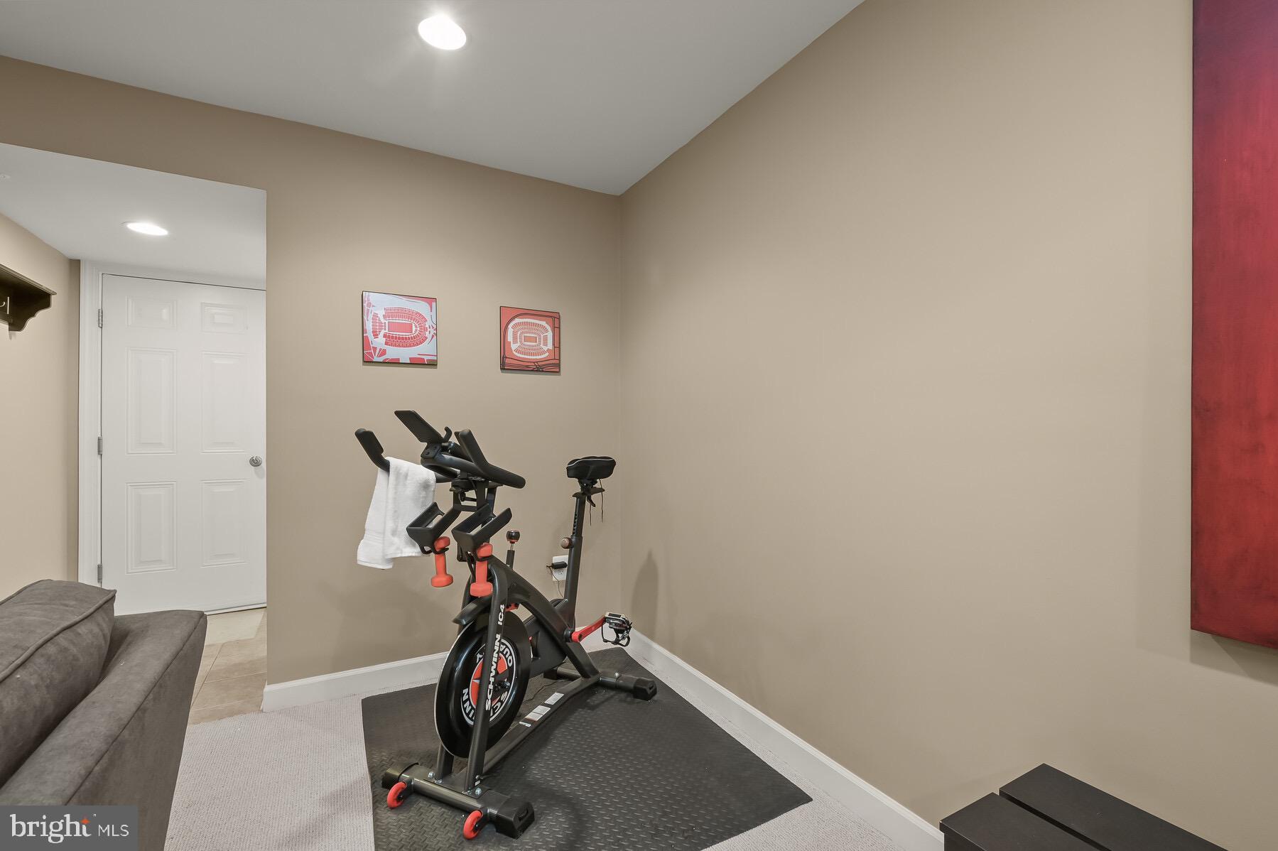 VILLAGES OF DORCHESTER - Residential