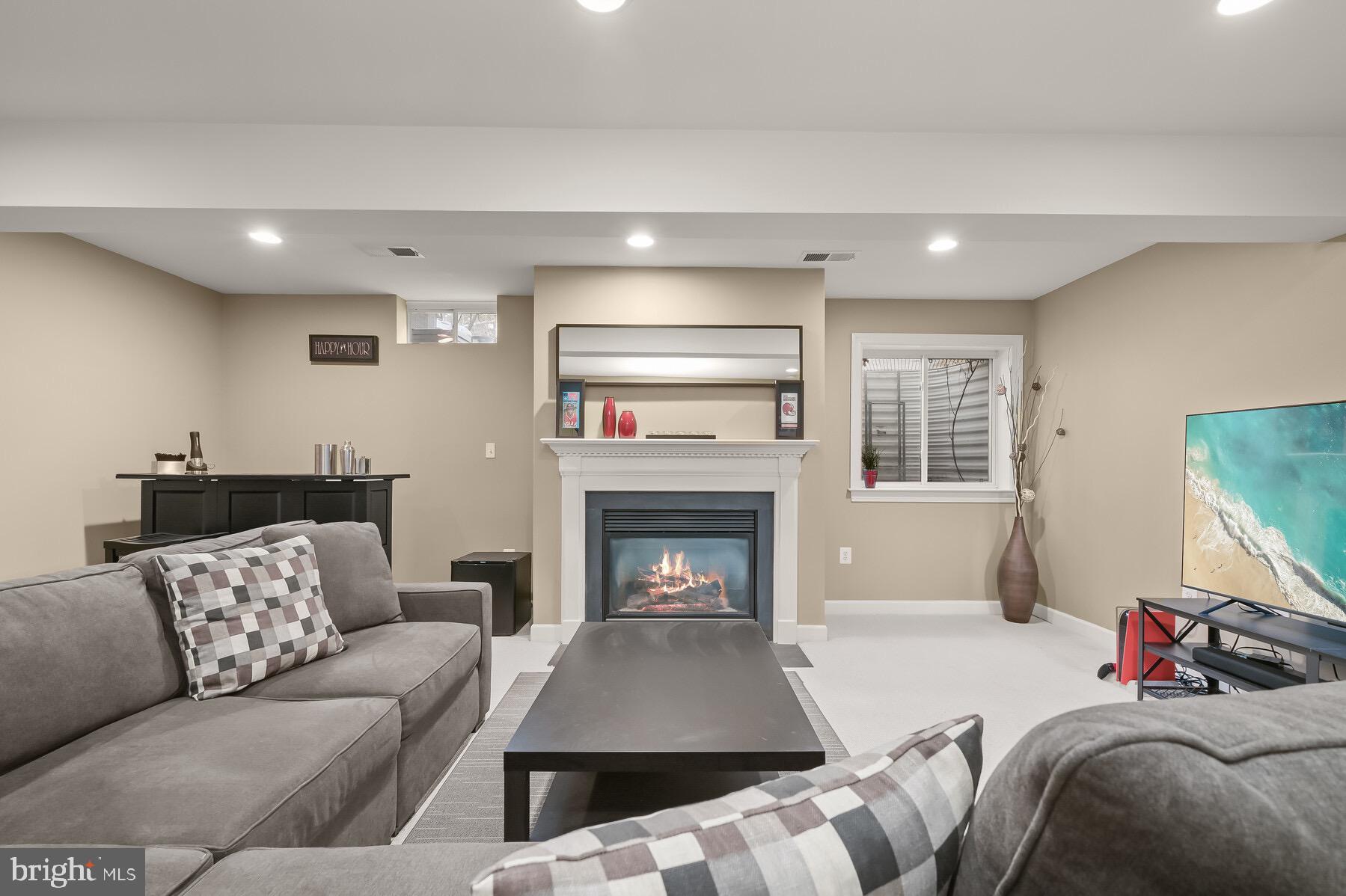 VILLAGES OF DORCHESTER - Residential