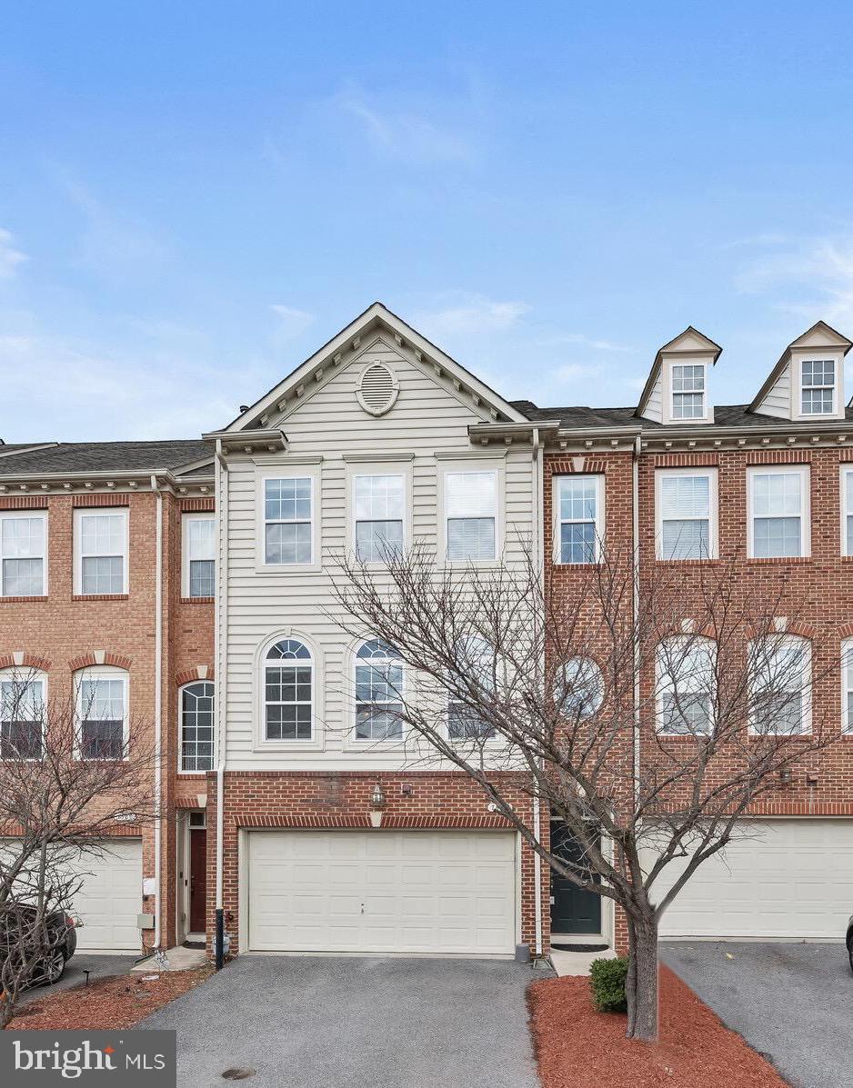 VILLAGES OF DORCHESTER - Residential