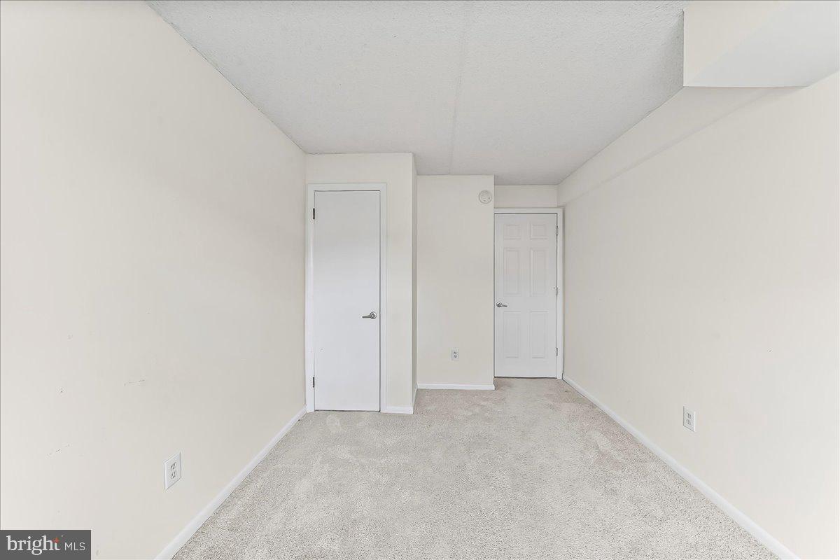 GOSHEN VALLEY III - Residential Lease