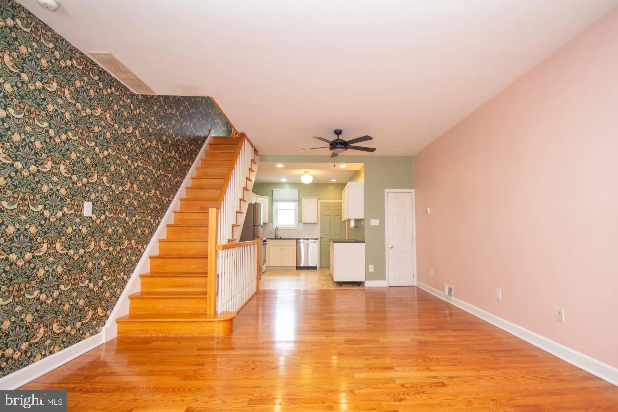 Philadelphia, Pennsylvania 19145, United States, 3 Bedrooms Bedrooms, ,1 BathroomBathrooms,Residential,Coming Soon,196736