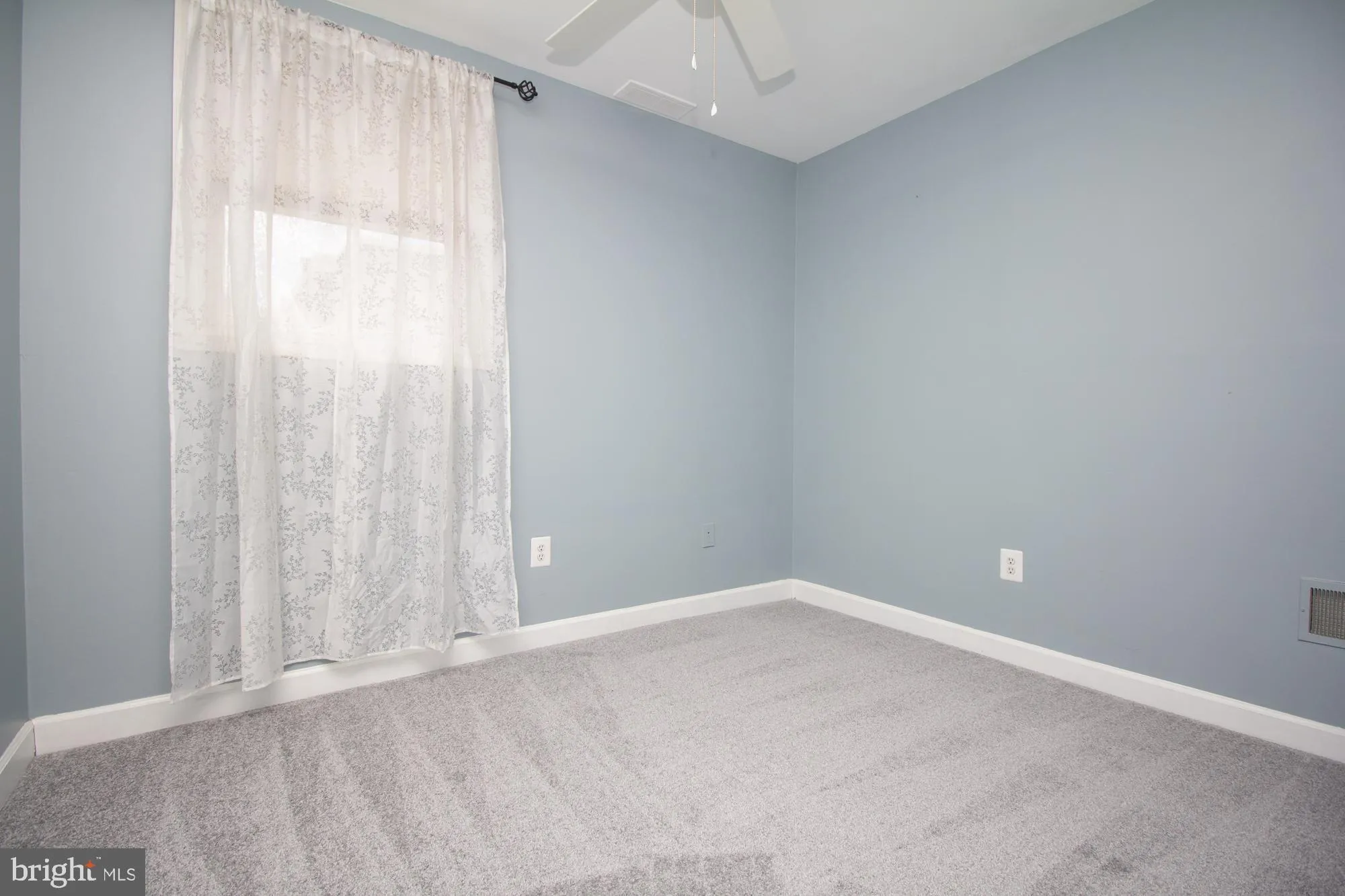 Philadelphia, Pennsylvania 19145, United States, 3 Bedrooms Bedrooms, ,1 BathroomBathrooms,Residential,Coming Soon,196736