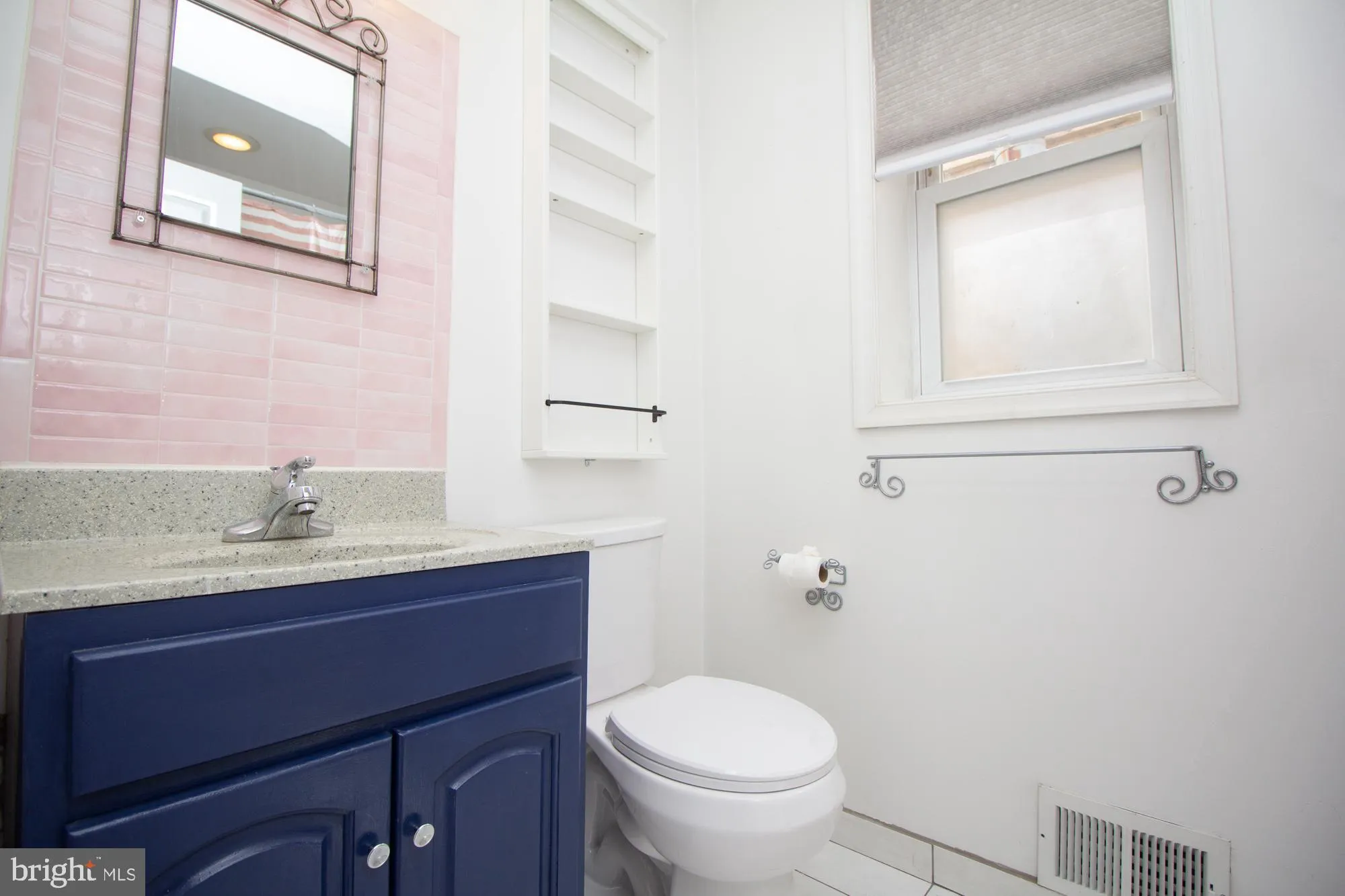 Philadelphia, Pennsylvania 19145, United States, 3 Bedrooms Bedrooms, ,1 BathroomBathrooms,Residential,Coming Soon,196736