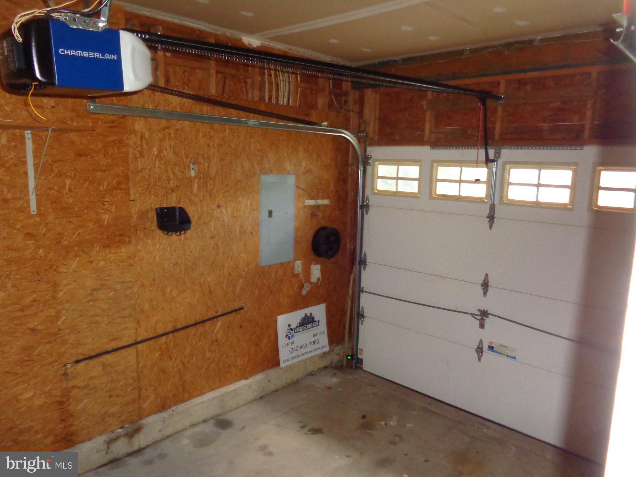 LAKE SHORE SUBDIVISION - Residential Lease