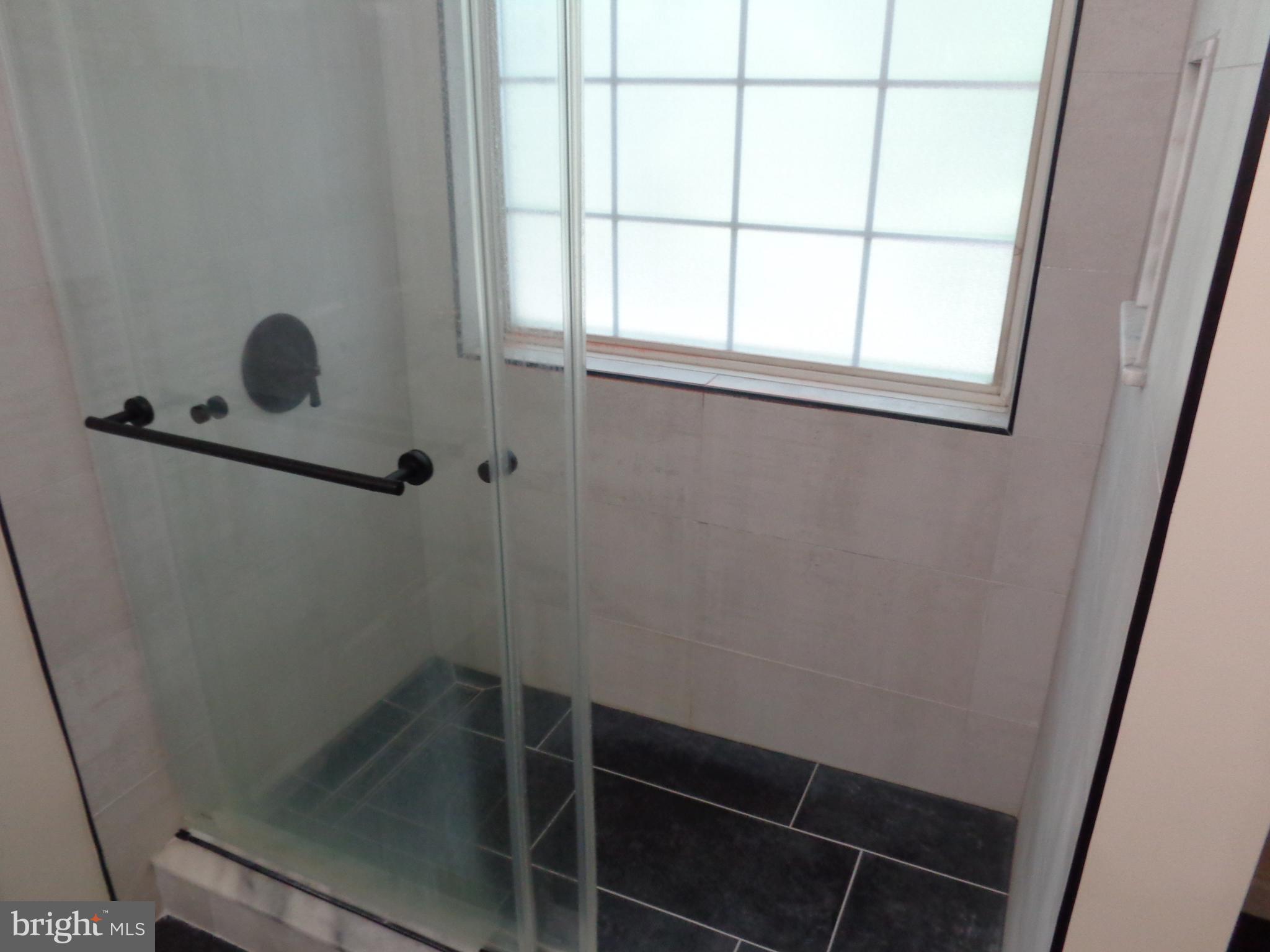 LAKE SHORE SUBDIVISION - Residential Lease