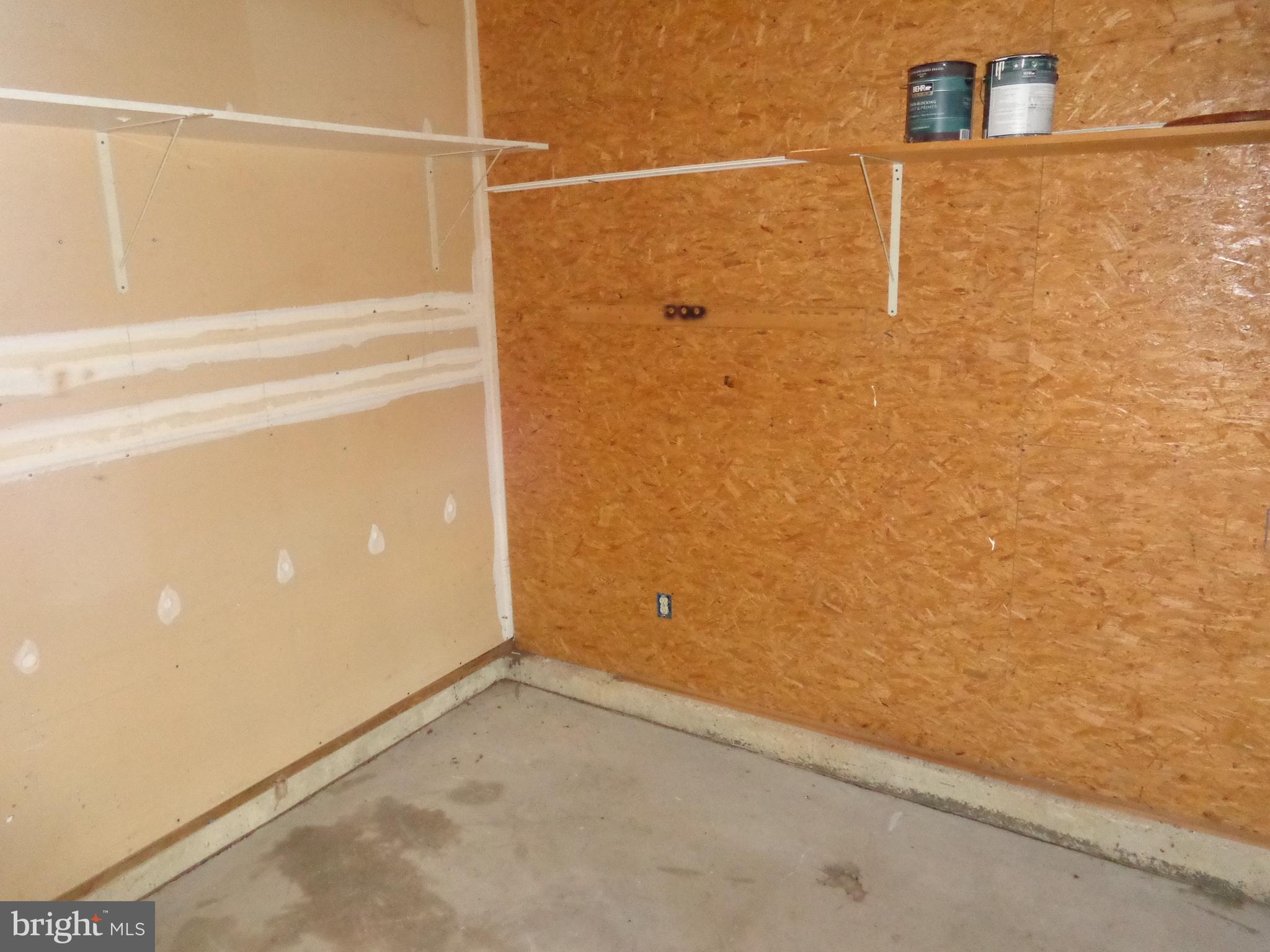 LAKE SHORE SUBDIVISION - Residential Lease