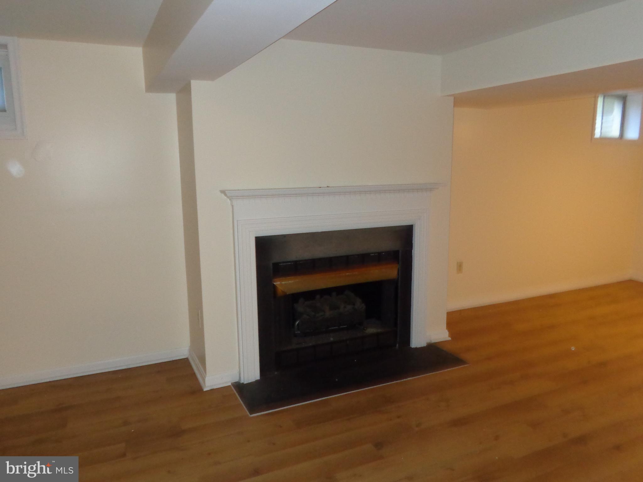 LAKE SHORE SUBDIVISION - Residential Lease