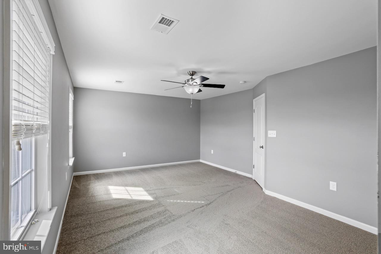 LAKELAND PLACE - Residential