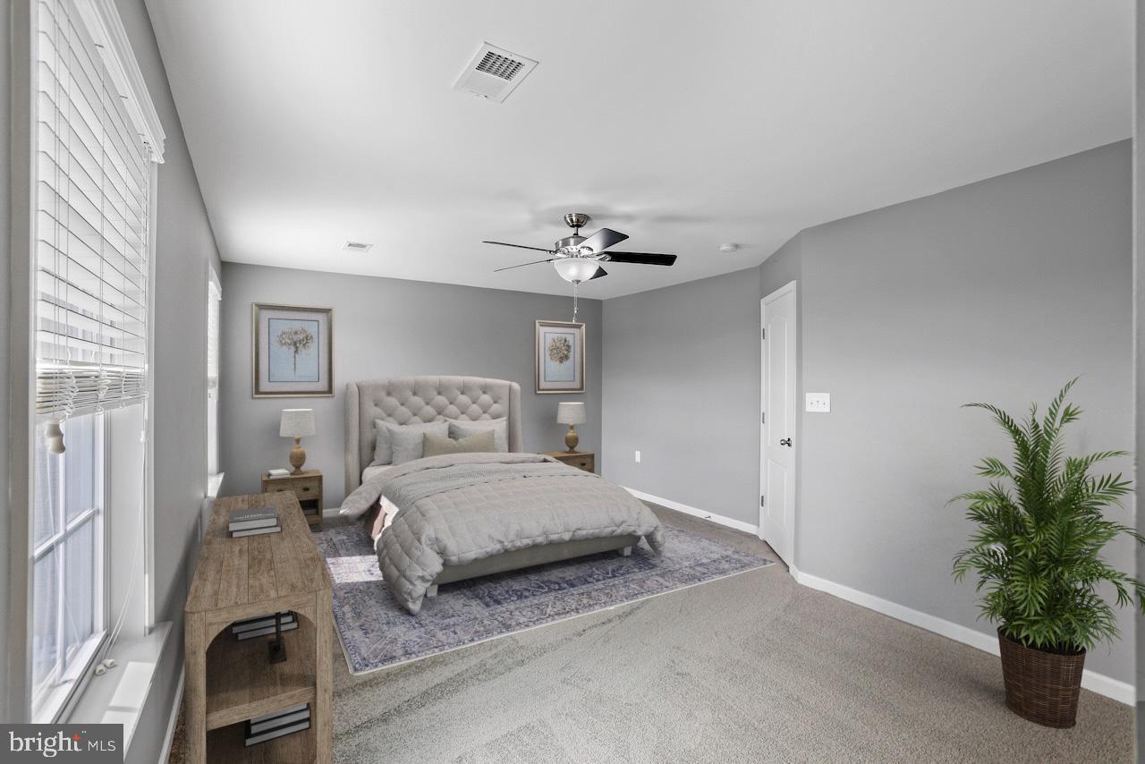 LAKELAND PLACE - Residential