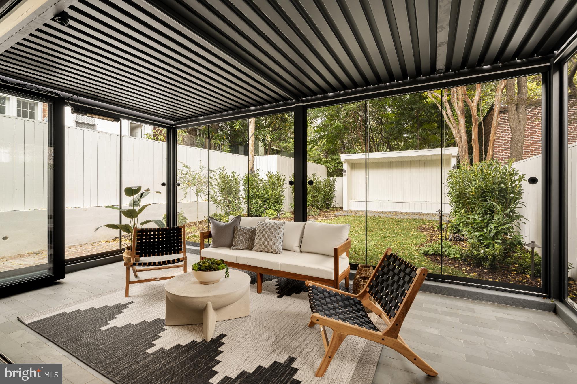 GEORGETOWN - Residential