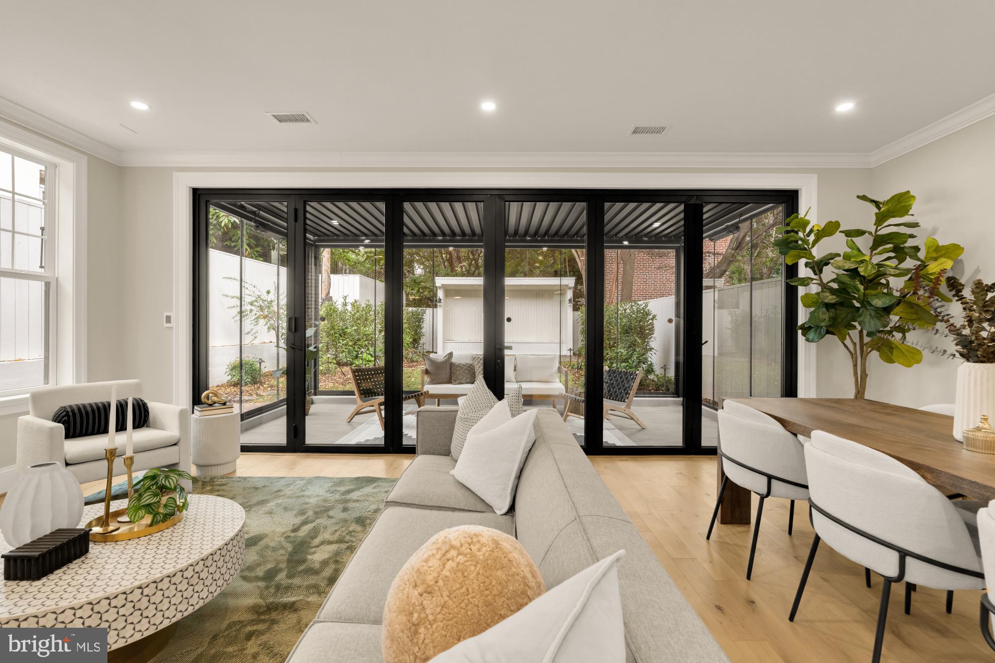 GEORGETOWN - Residential