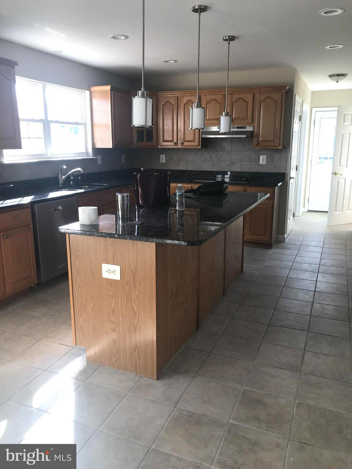 ZACHIA MANOR SUB - Residential Lease