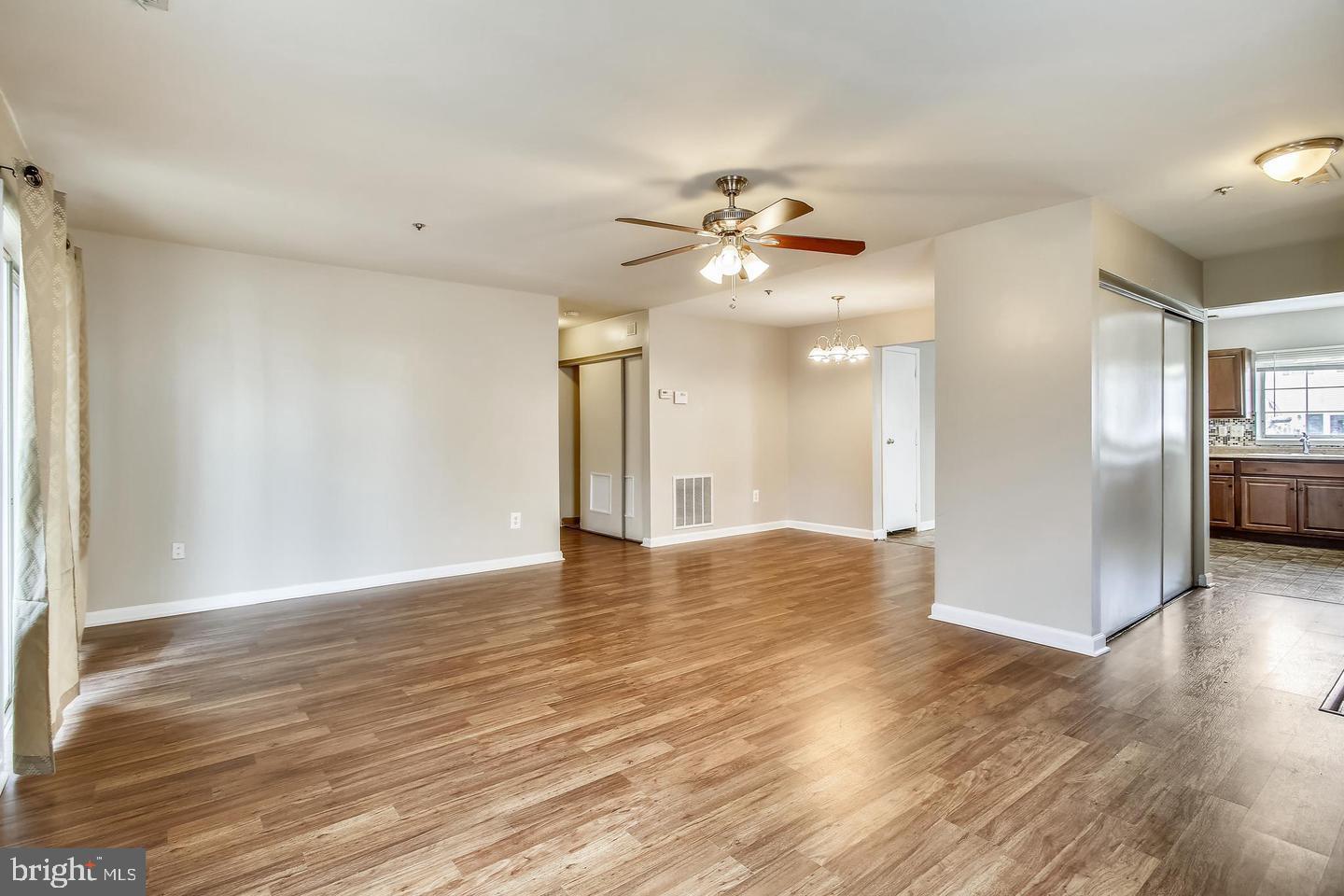 1670 BROOKSQUARE DRIVE 54