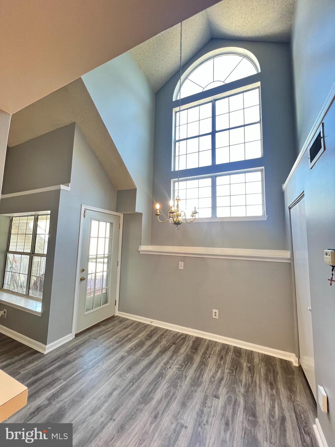 VISTAS AT LAKE ARBOR - Residential Lease