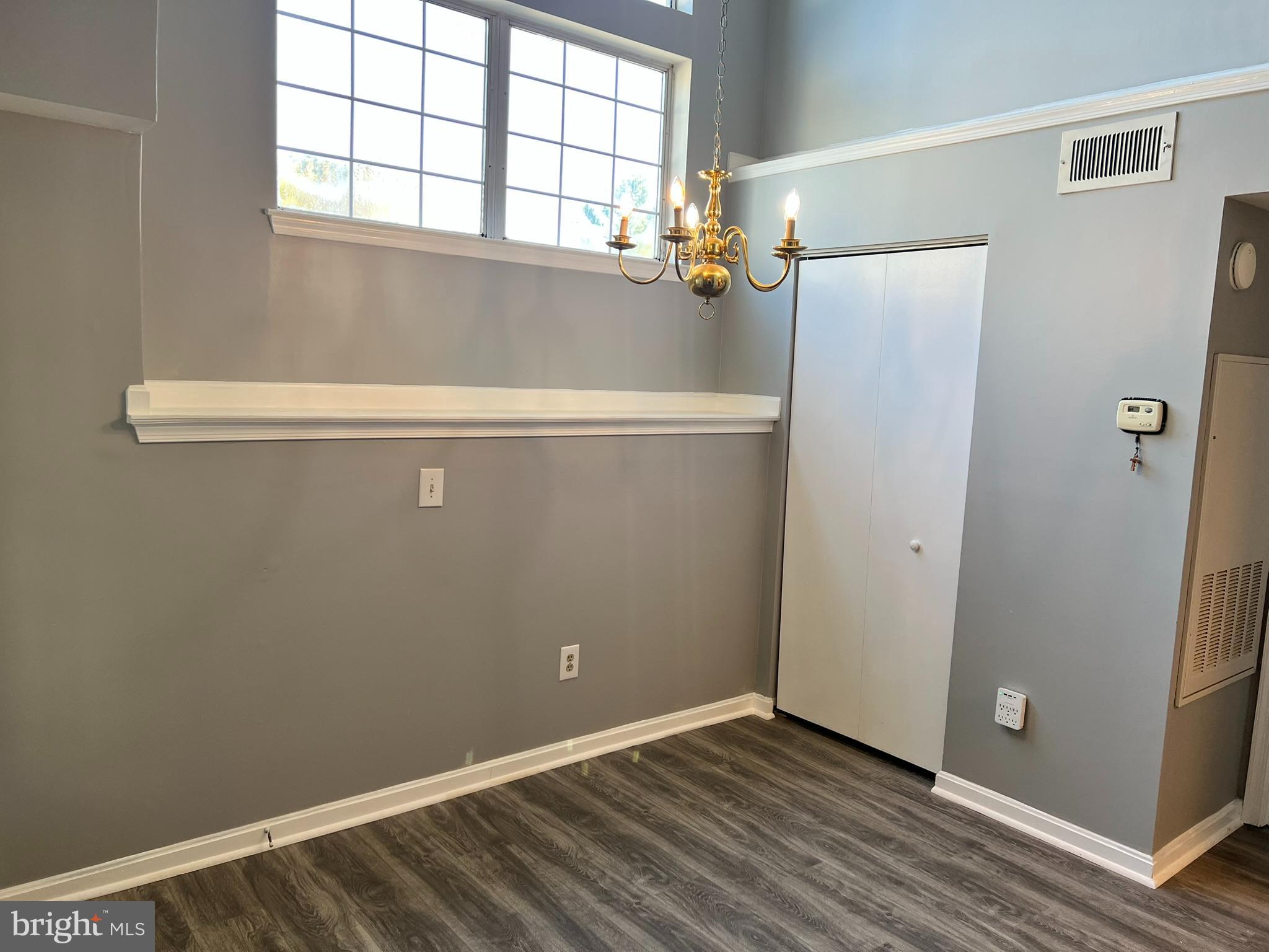 VISTAS AT LAKE ARBOR - Residential Lease