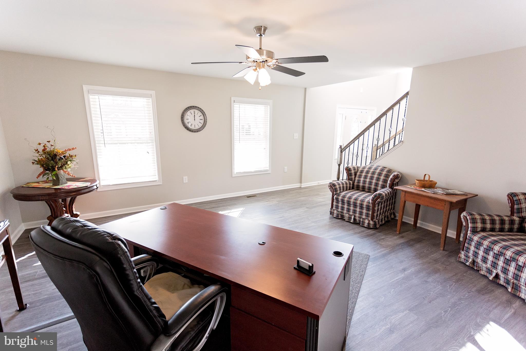 RED HILL - Residential