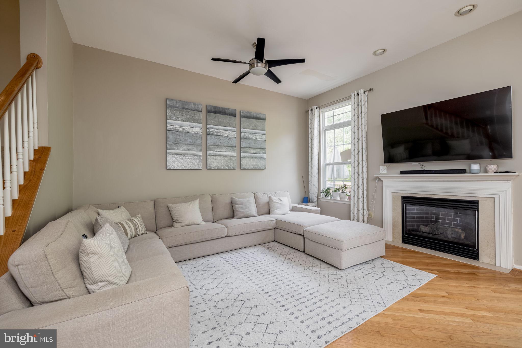 KINGSTOWNE - Residential Lease