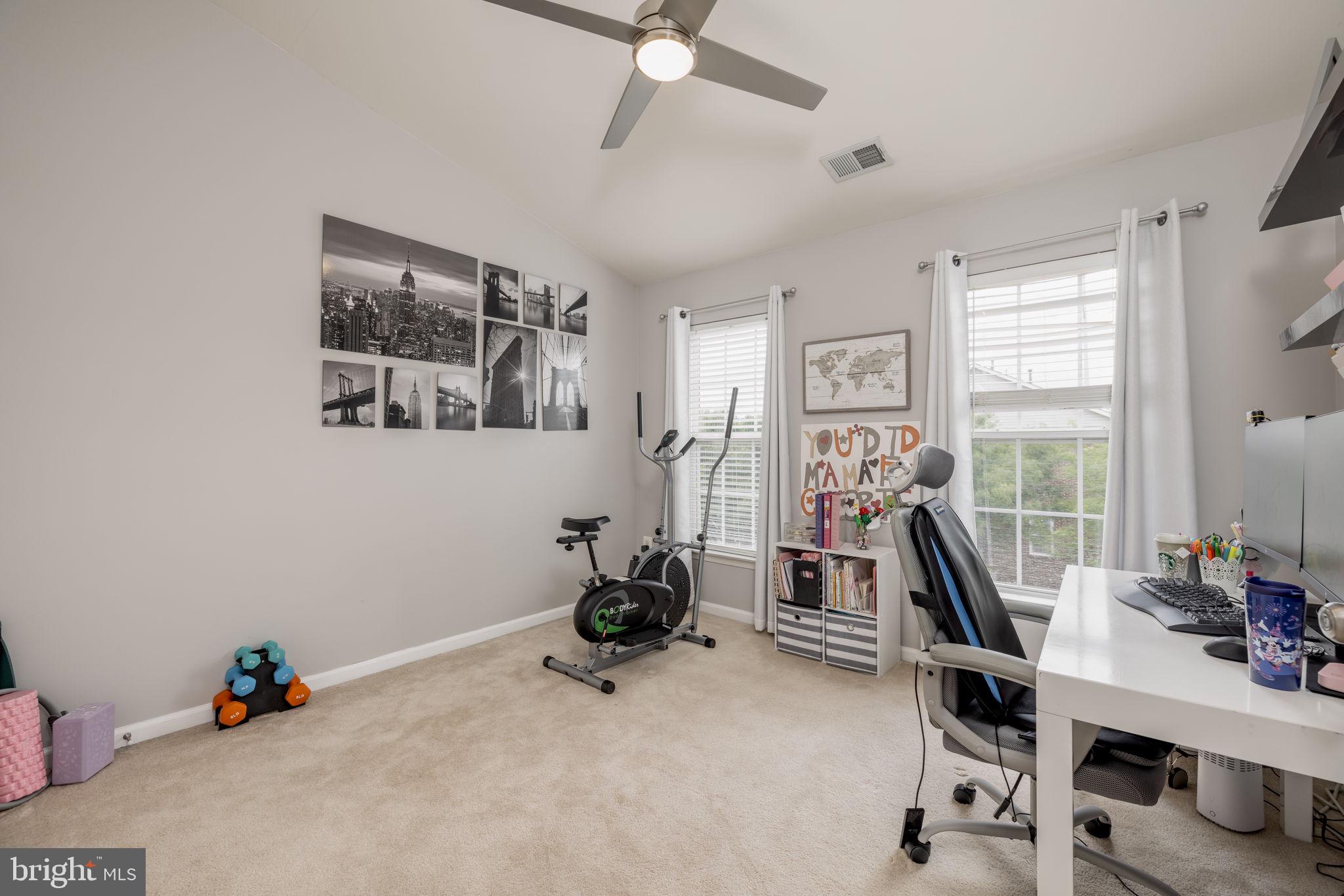 KINGSTOWNE - Residential Lease