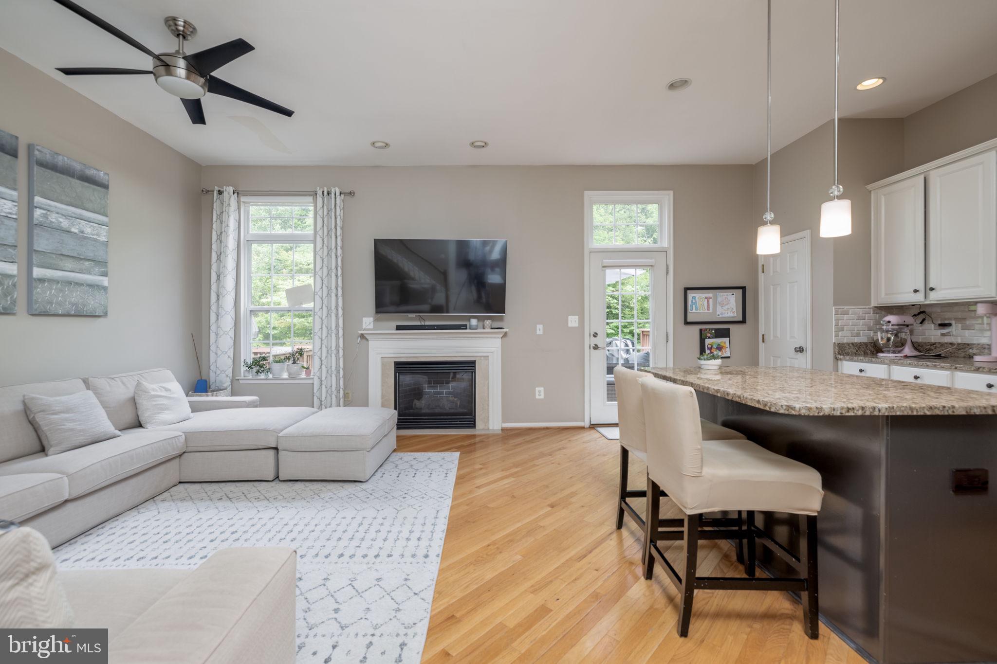 KINGSTOWNE - Residential Lease