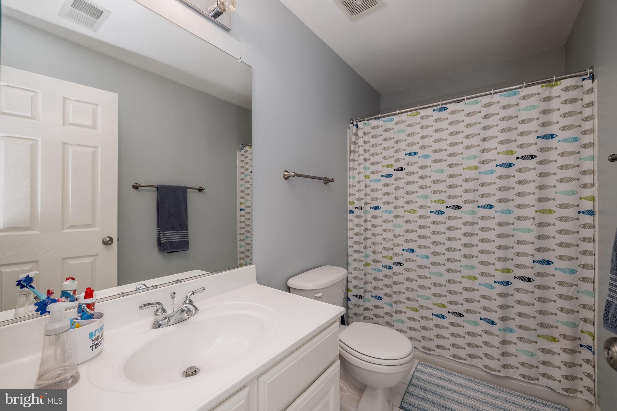 KINGSTOWNE - Residential Lease