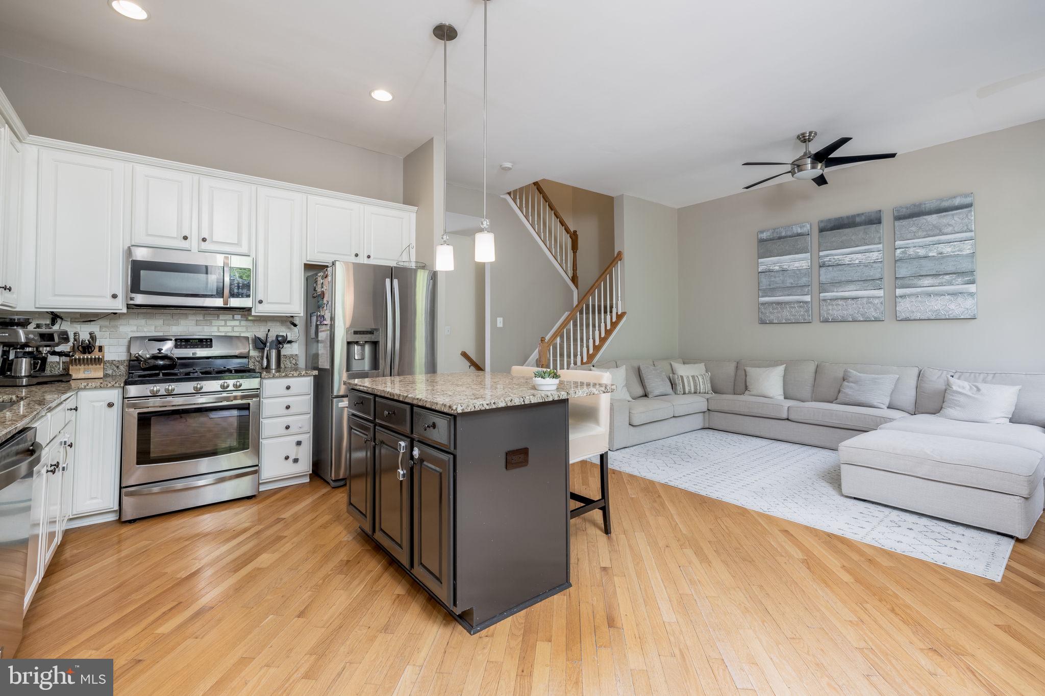 KINGSTOWNE - Residential Lease