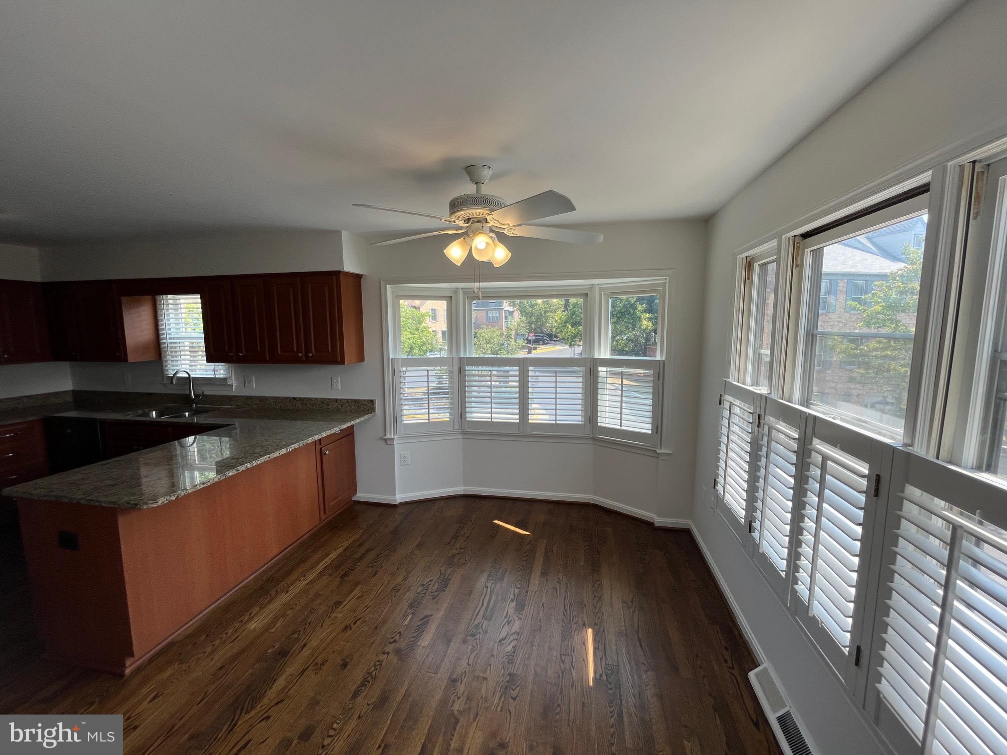 KINGSTOWNE - Residential Lease