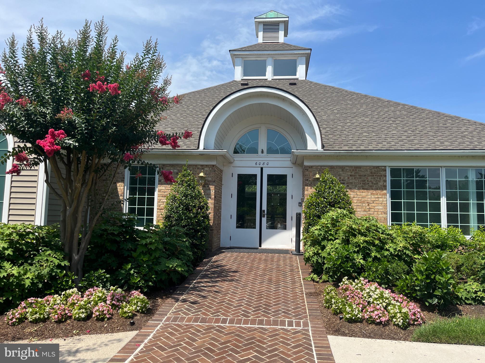 KINGSTOWNE - Residential Lease