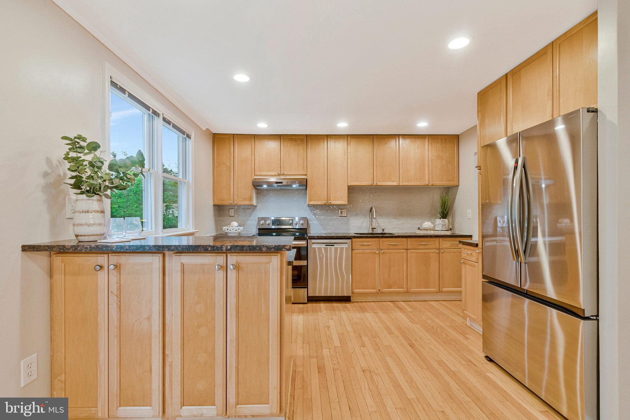 GLENBROOKE WOODS - Residential